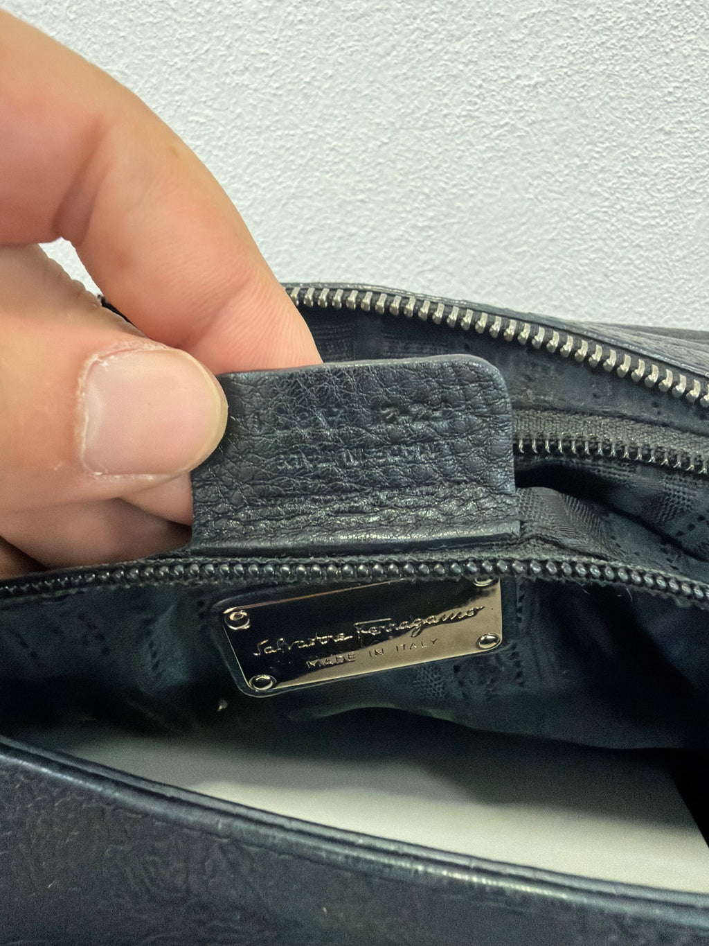 Salvatore Ferragamo Sofia Bag in pelle nera