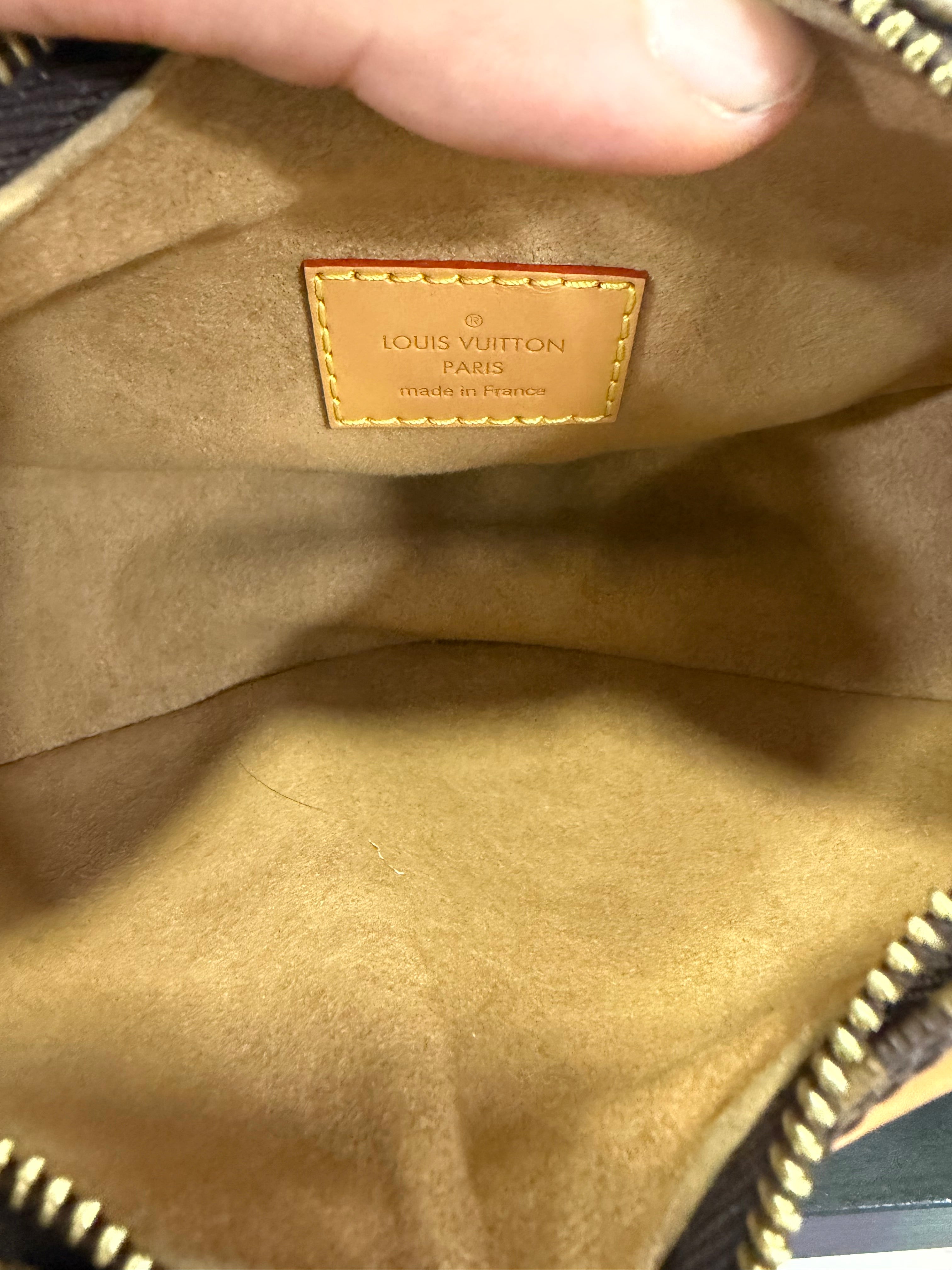 Louis vuitton Loop Monogram