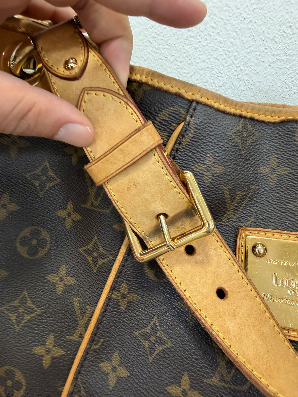 Louis Vuitton Gallera GM