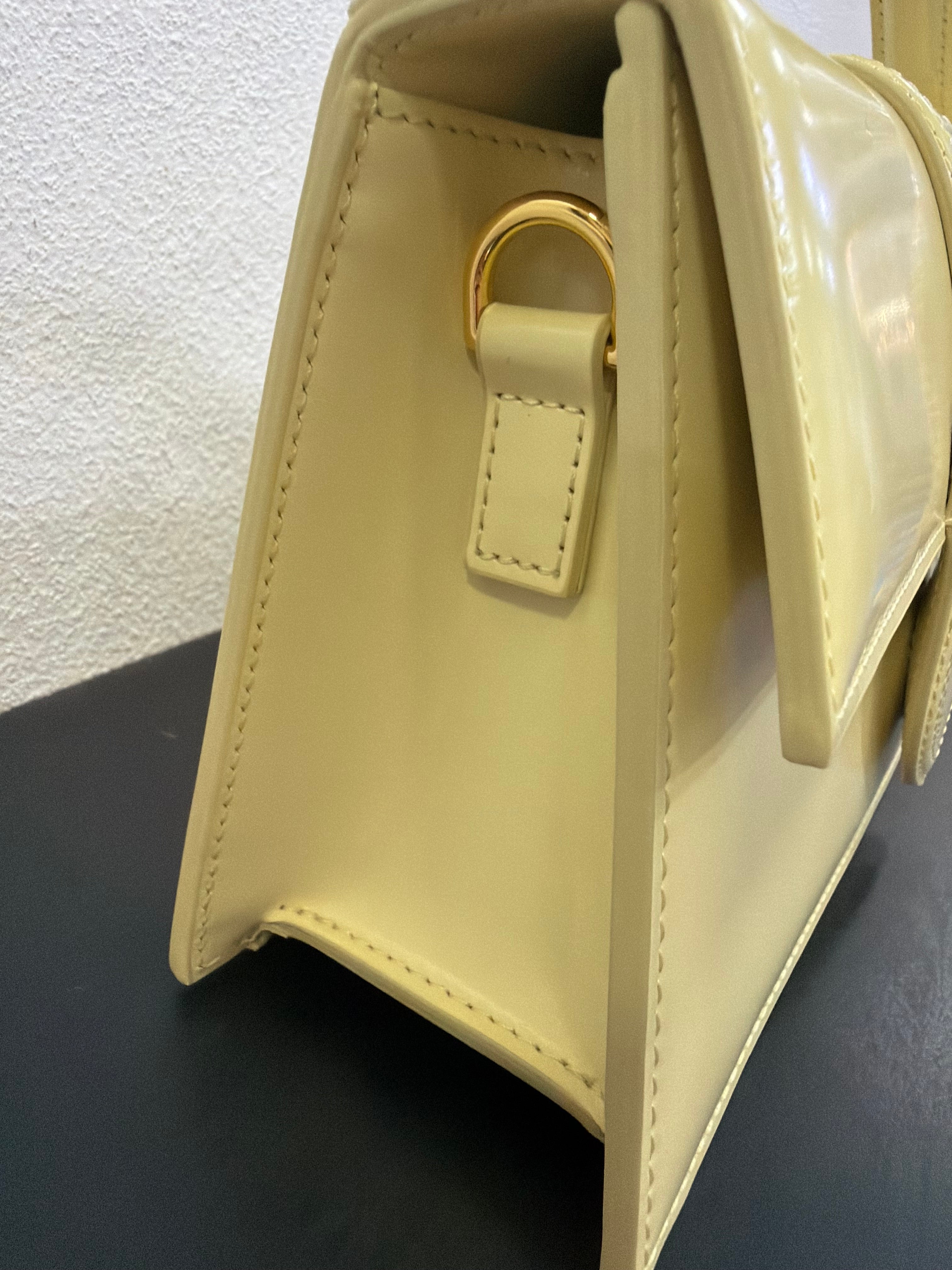 Jacquemus Le Grand Bambino Burro