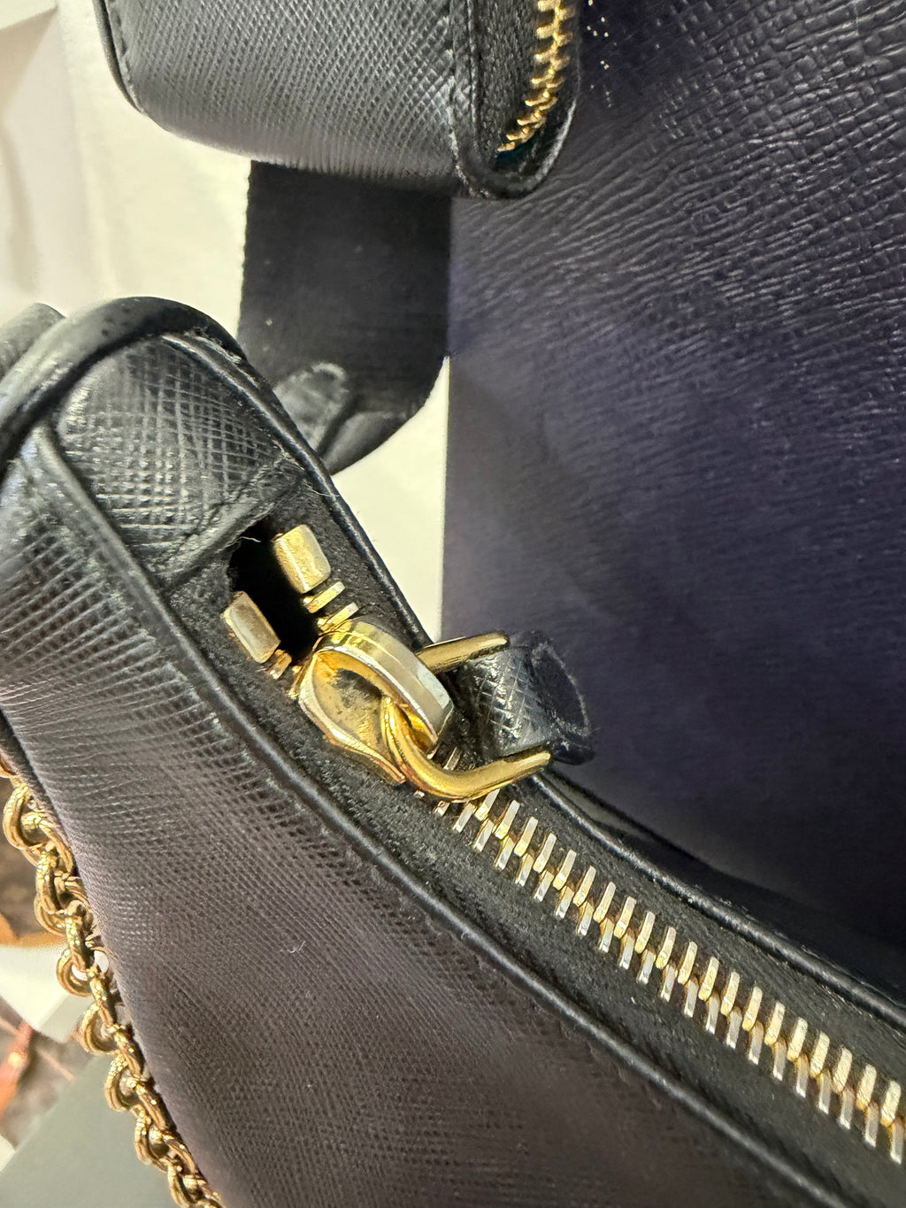 Prada Re-edition Saffiano
