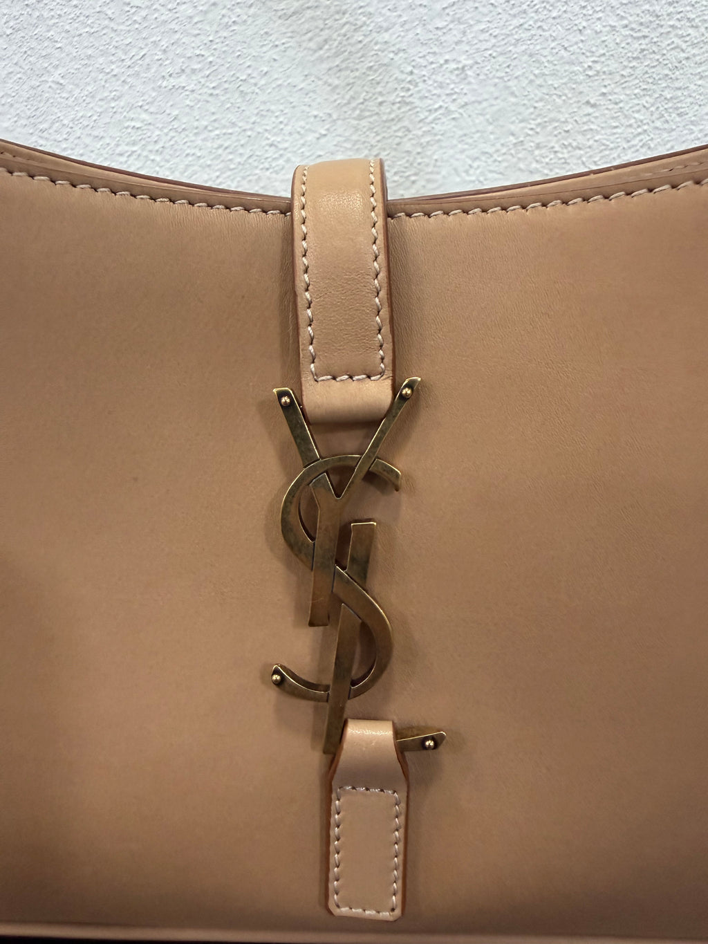 Saint Laurent Le 5 a 7 Hobo Grande