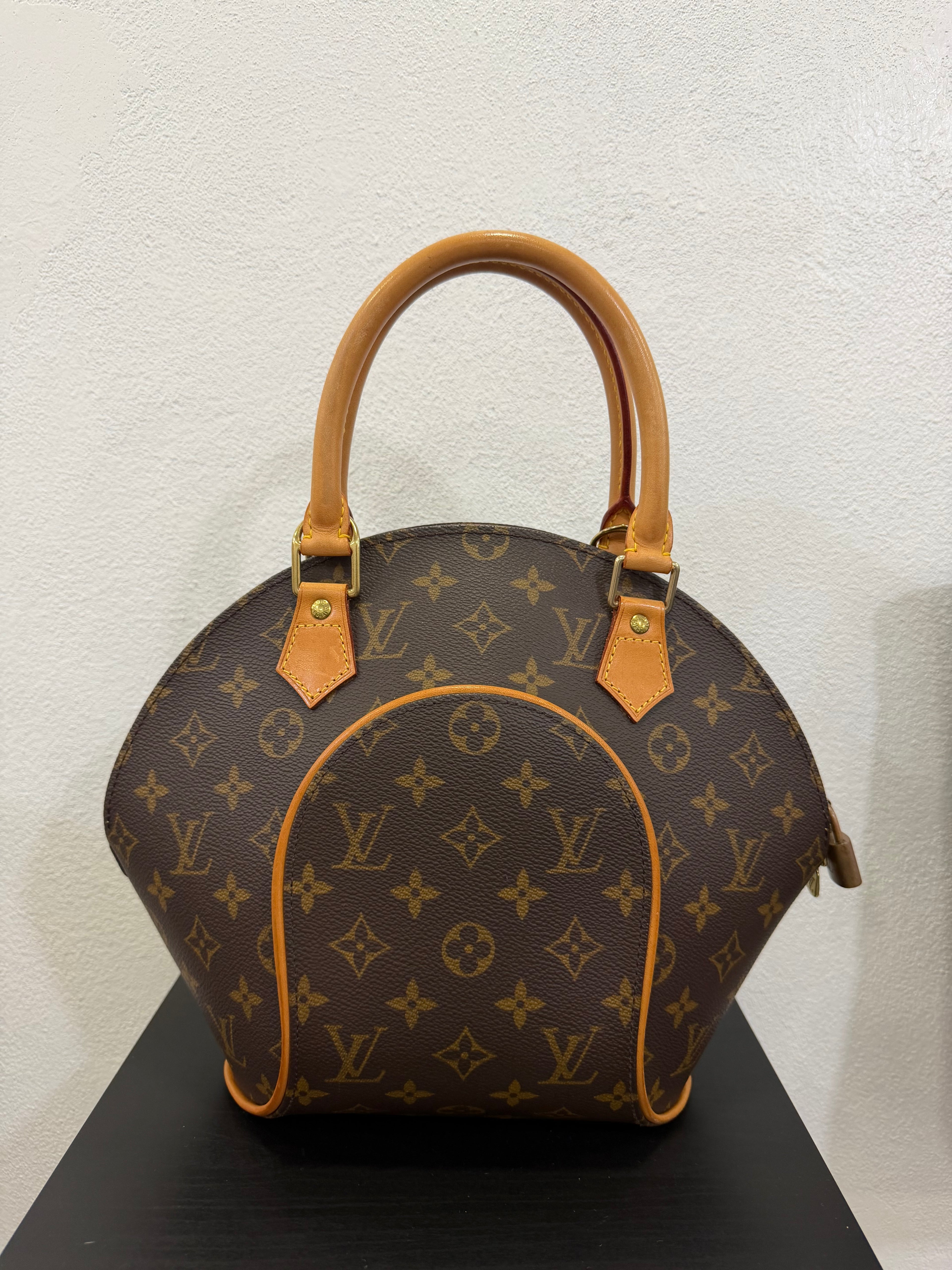 Louis Vuitton Ellipse PM
