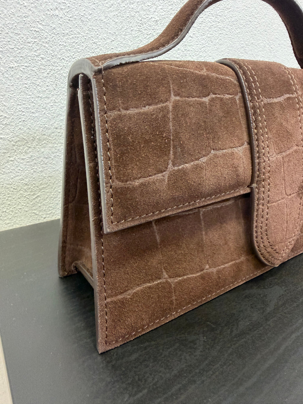 Jacquemus Le Grand Bambino Suede Cocco