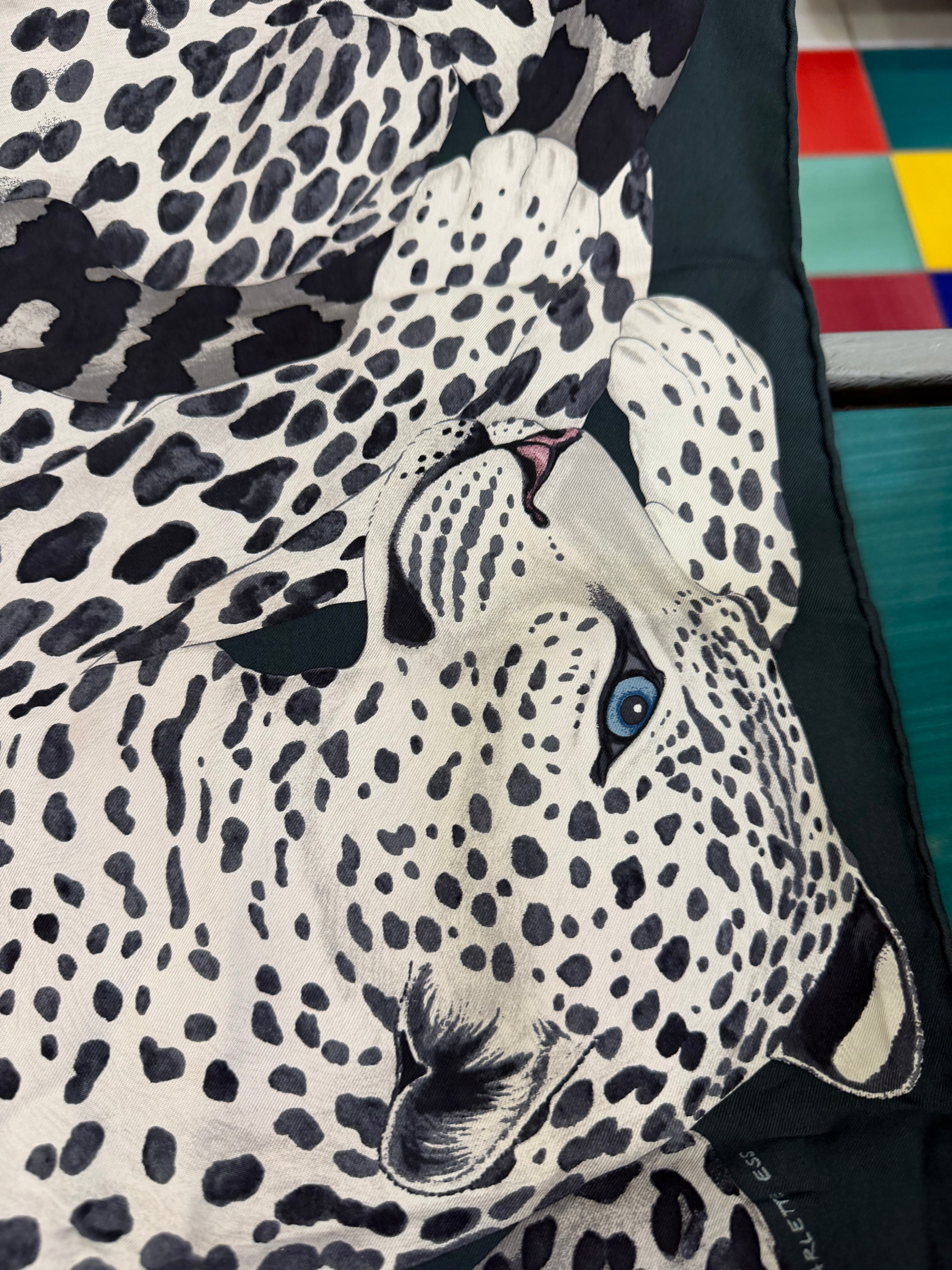 Hermès Carré 90 Lazy Leopardesses