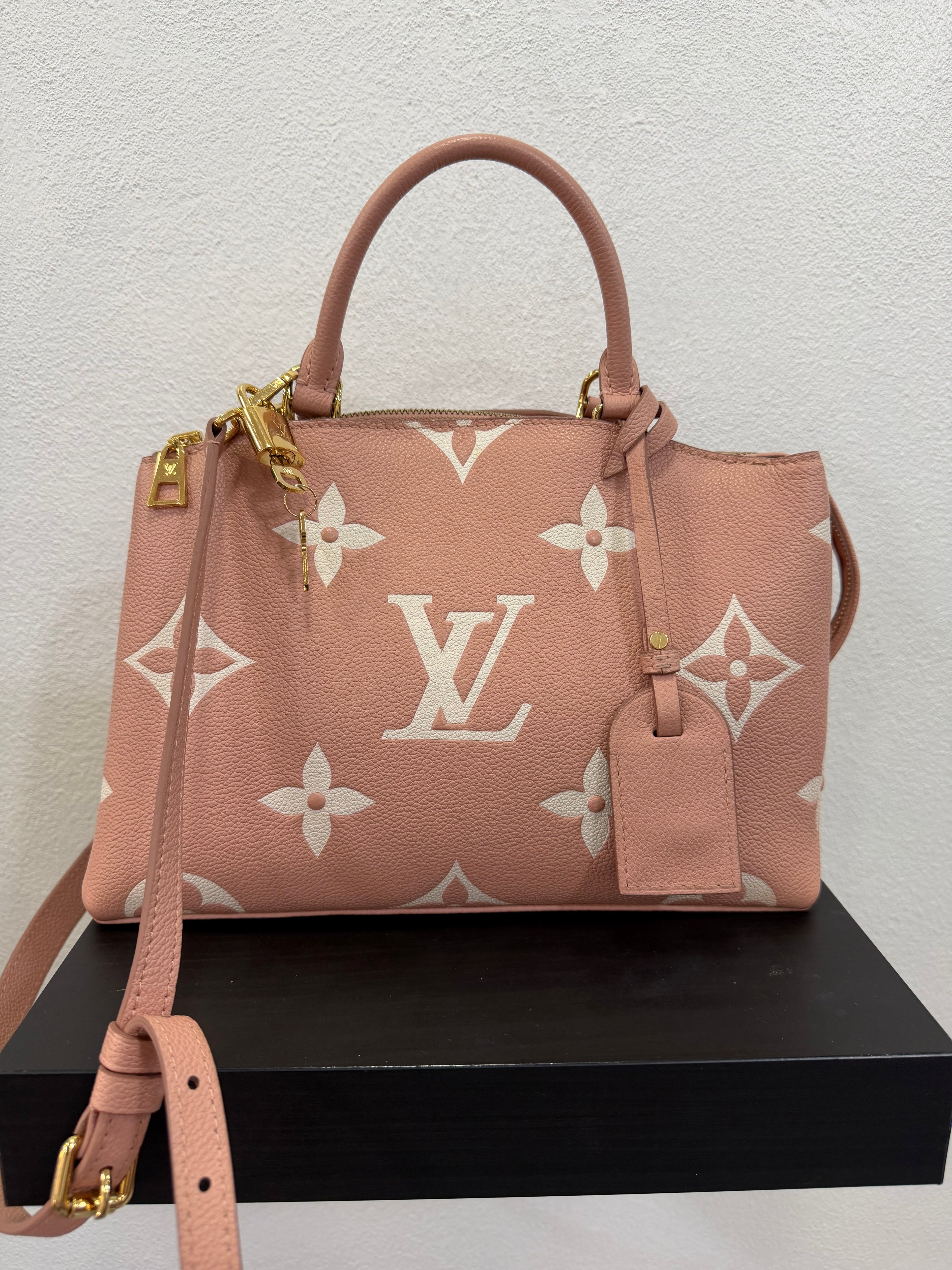 Louis Vuitton Petit Palais Empreinte rosa