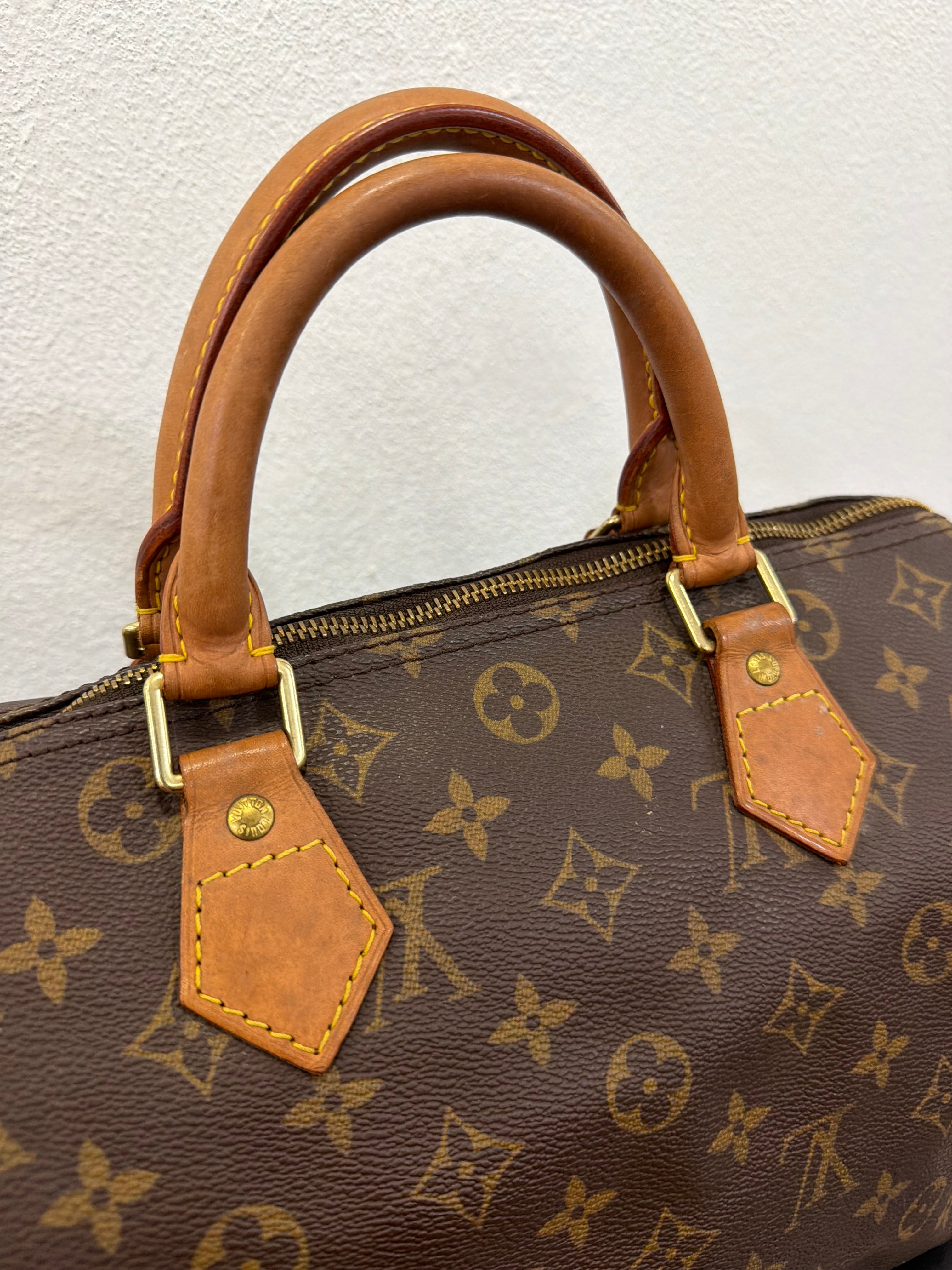Louis Vuitton Speedy 30