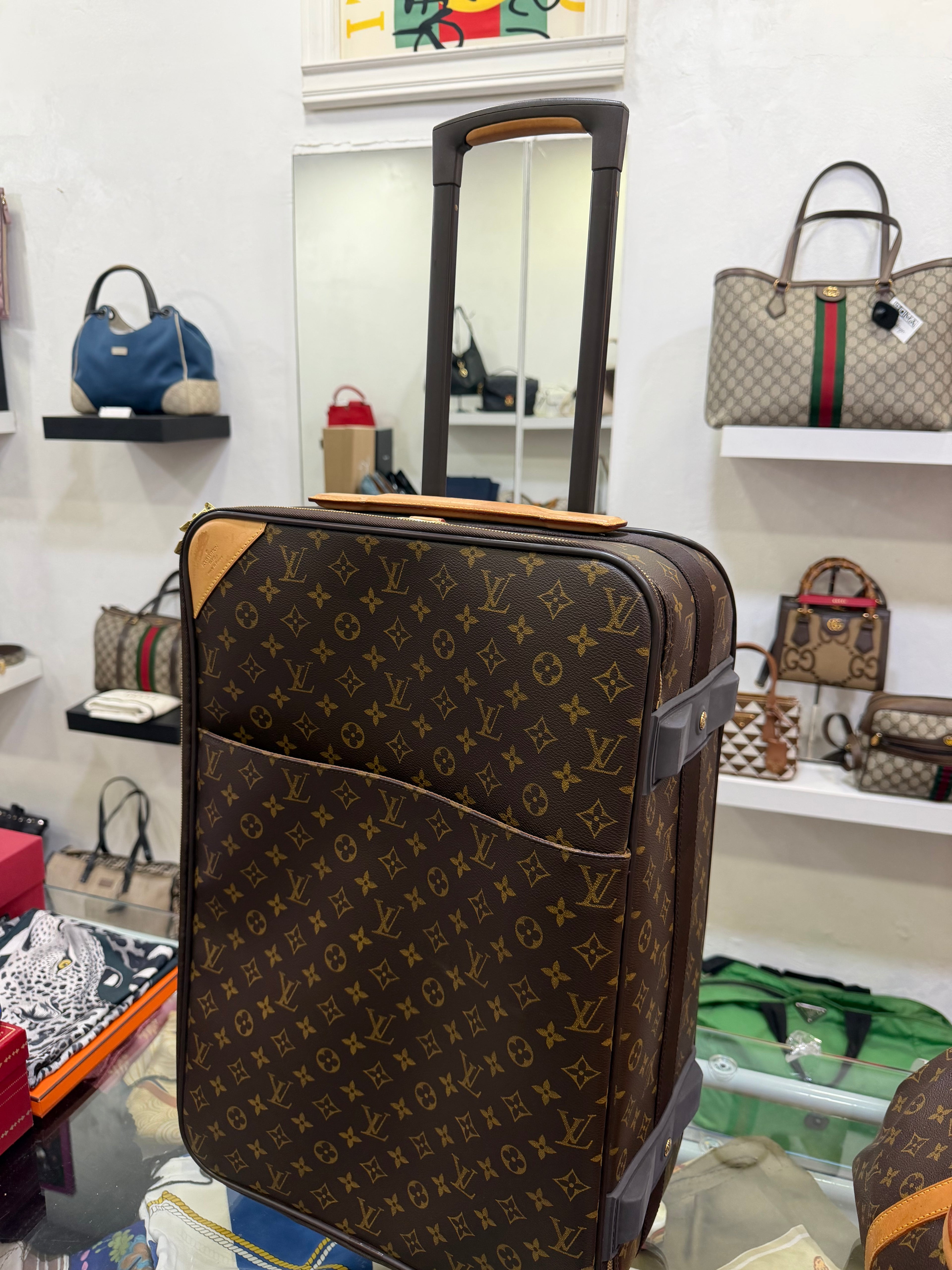 Louis Vuitton Pegase 55 Monogram