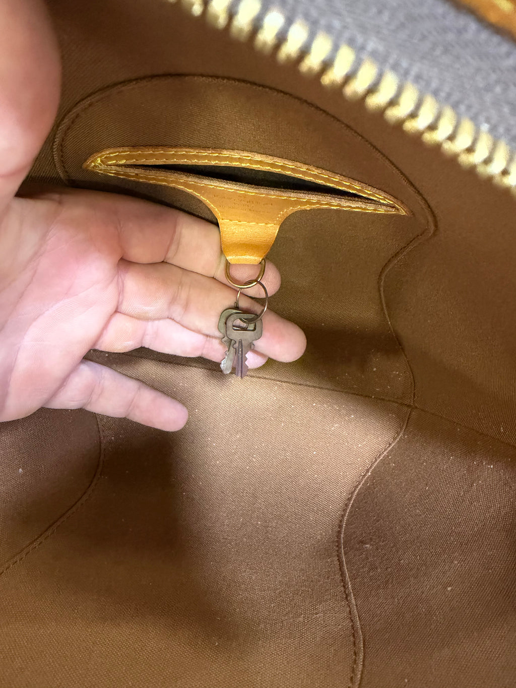 Louis Vuitton Ellipse PM