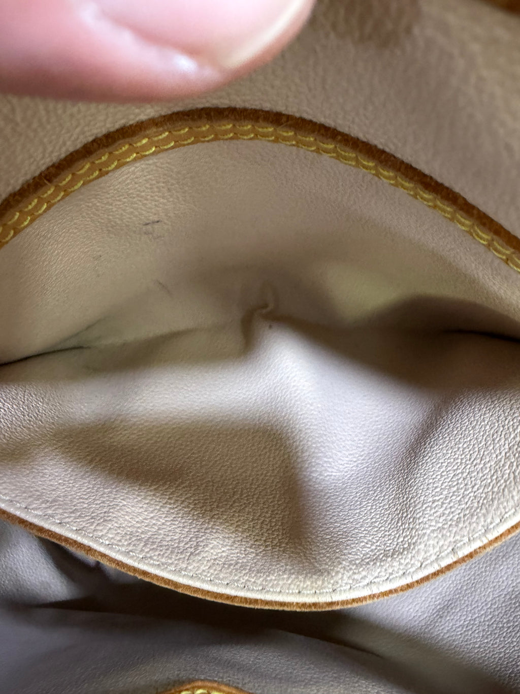Louis Vuitton Bucket Bag GM