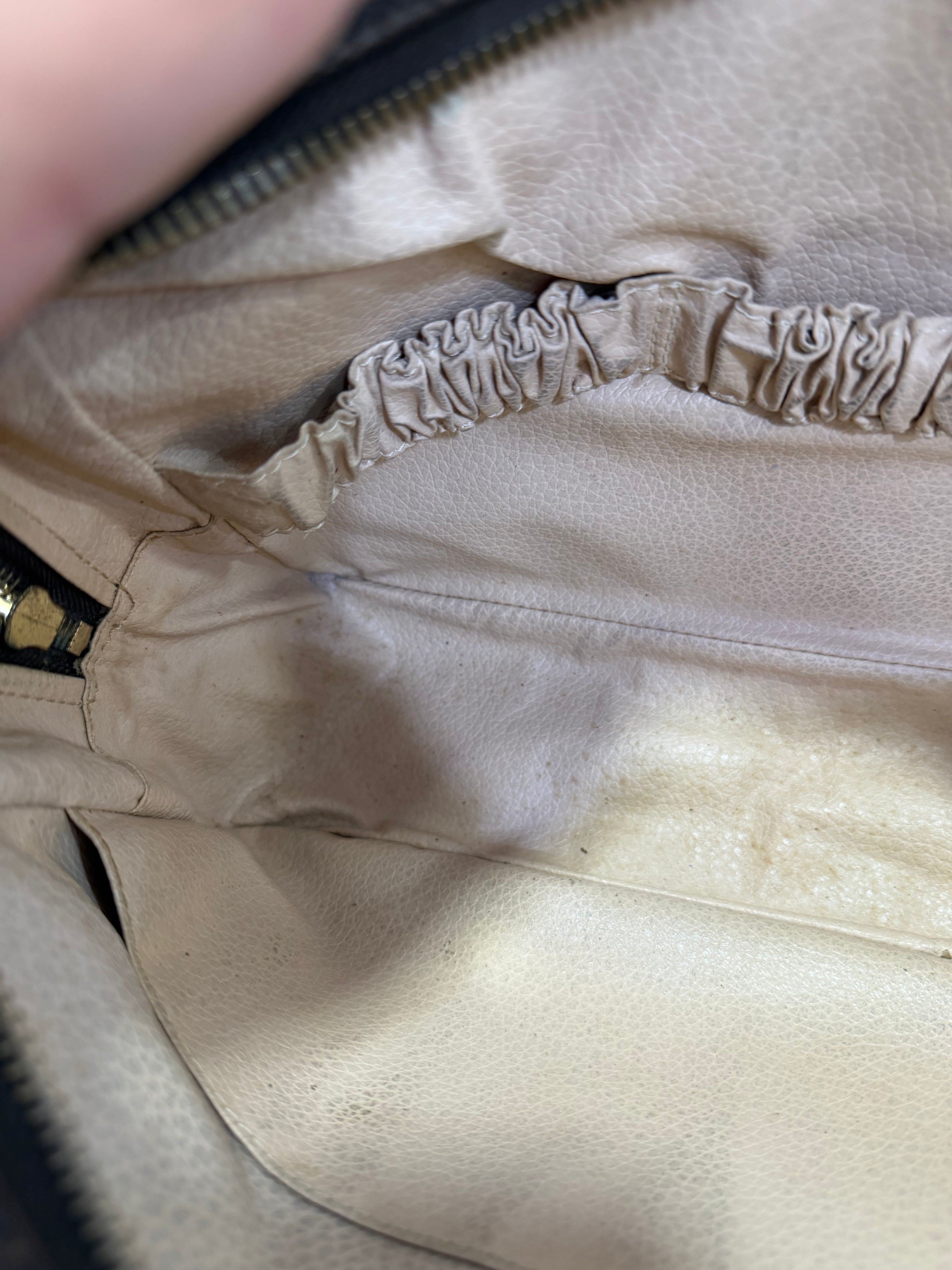 Louis Vuitton trousse 28