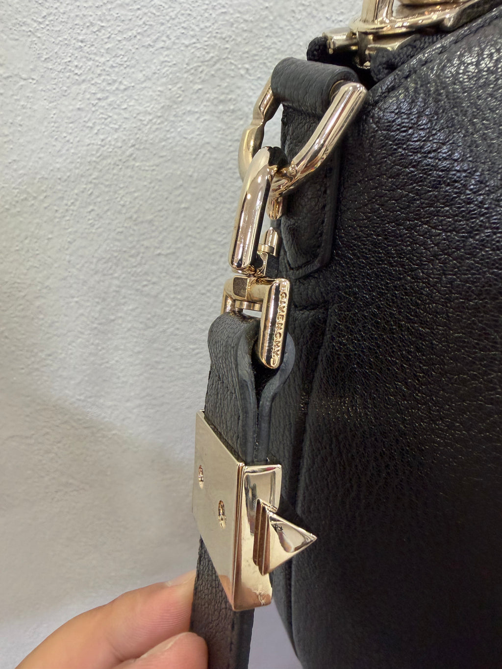 Givenchy Antigona Medium