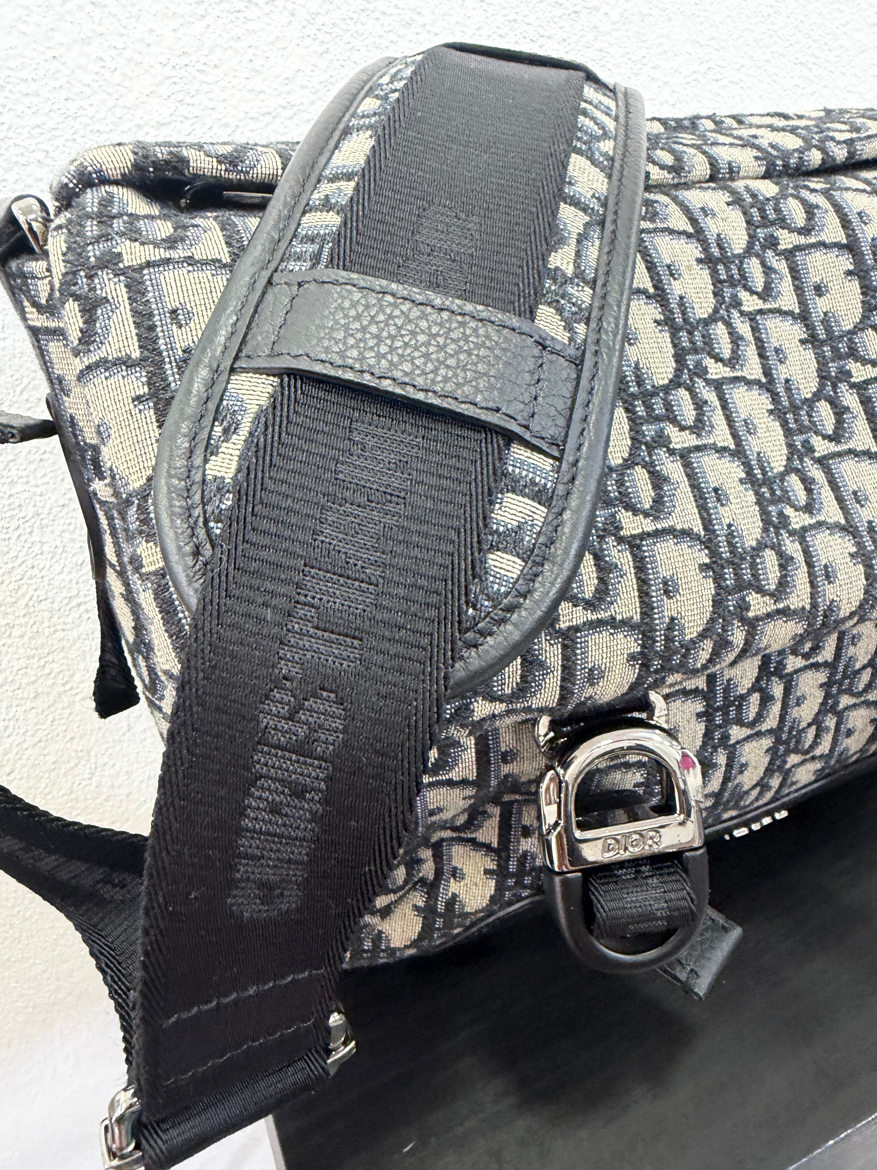 Christian Dior Explorer Messenger Dior oblique jacquard