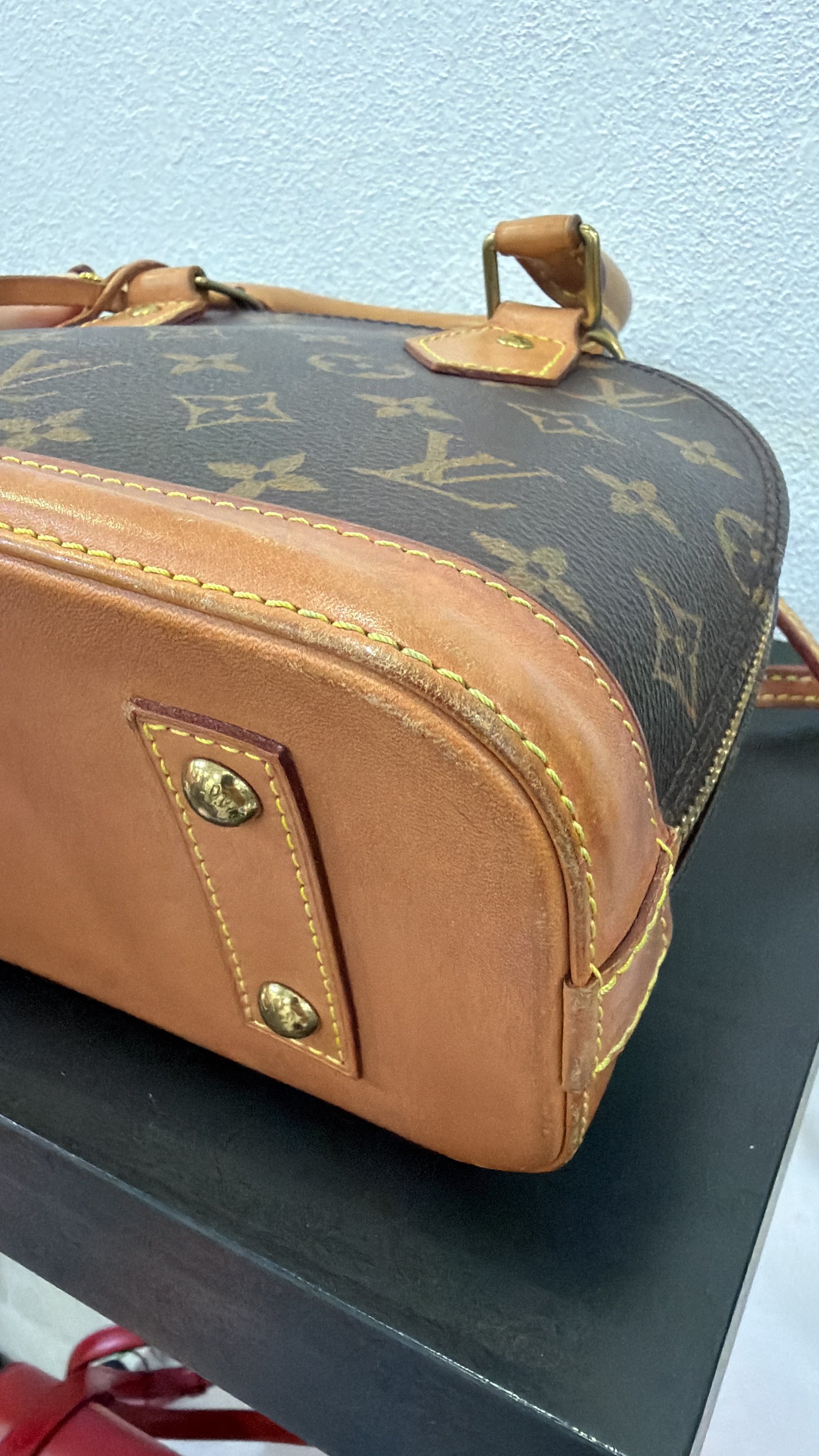 Louis Vuitton Alma BB Monogram