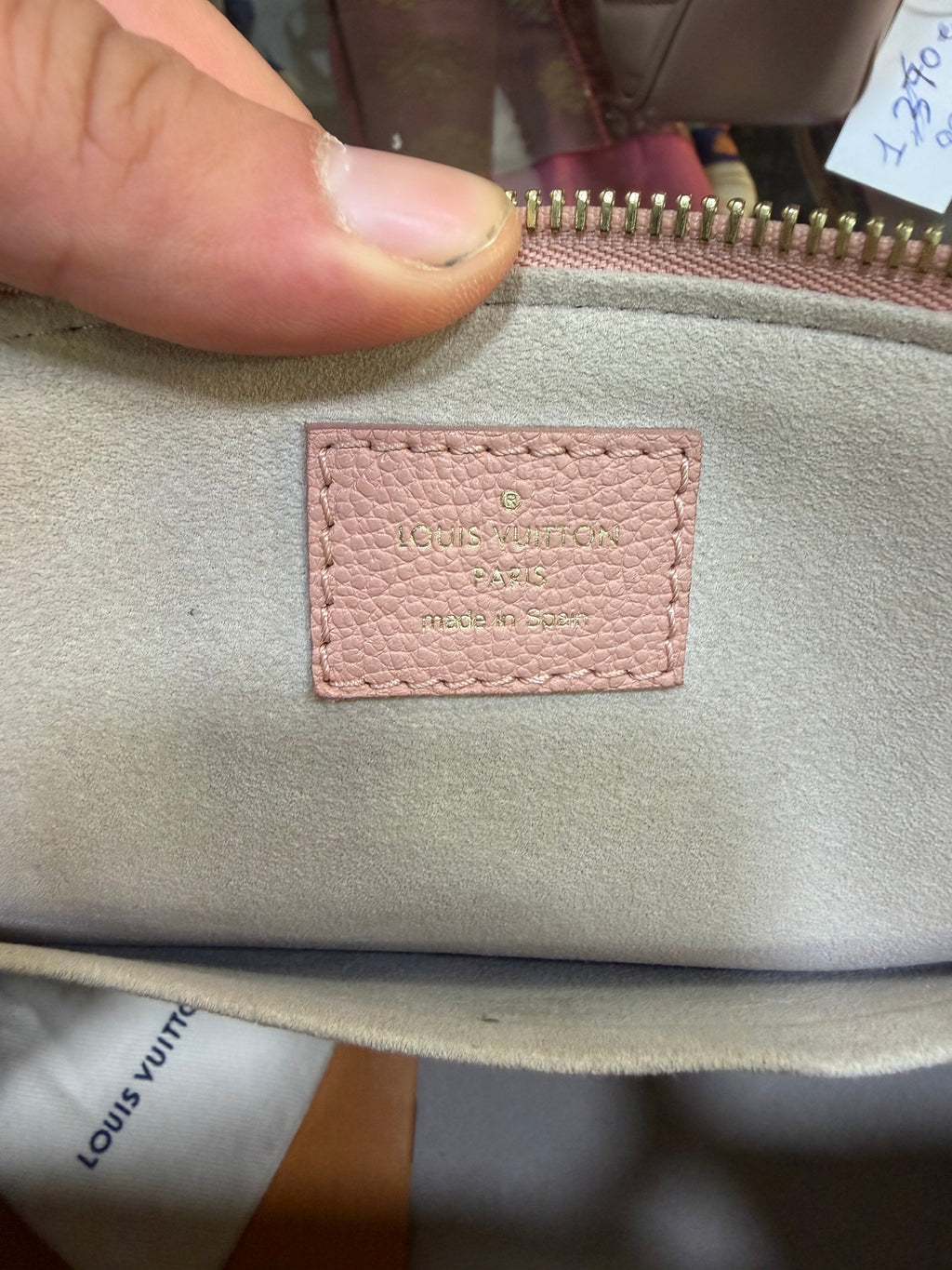 Louis Vuitton Petit Palais Empreinte rosa