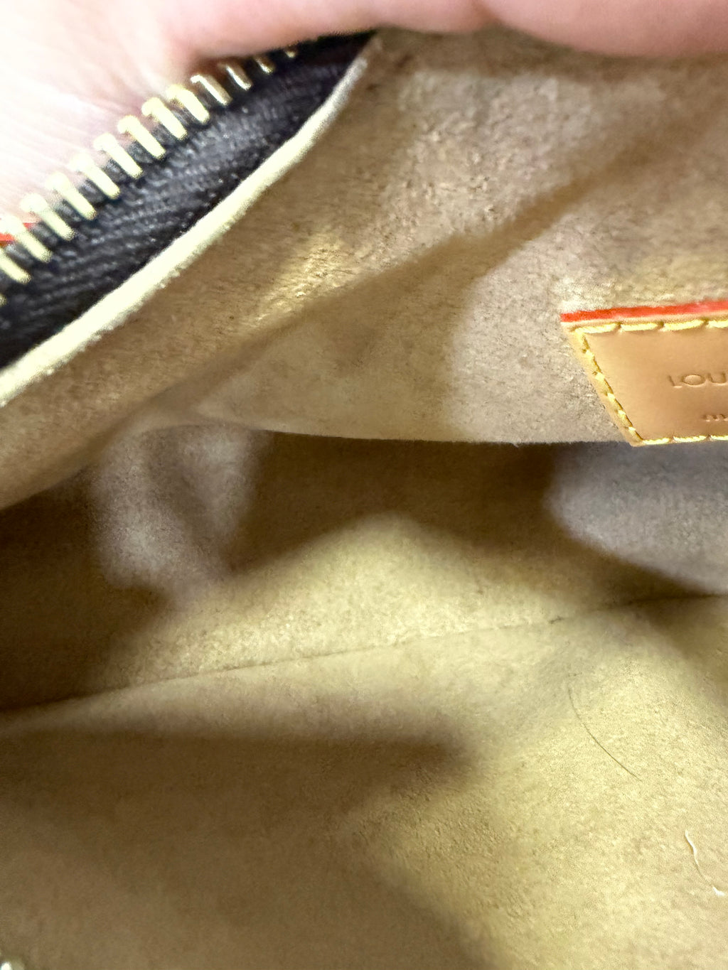 Louis vuitton Loop Monogram