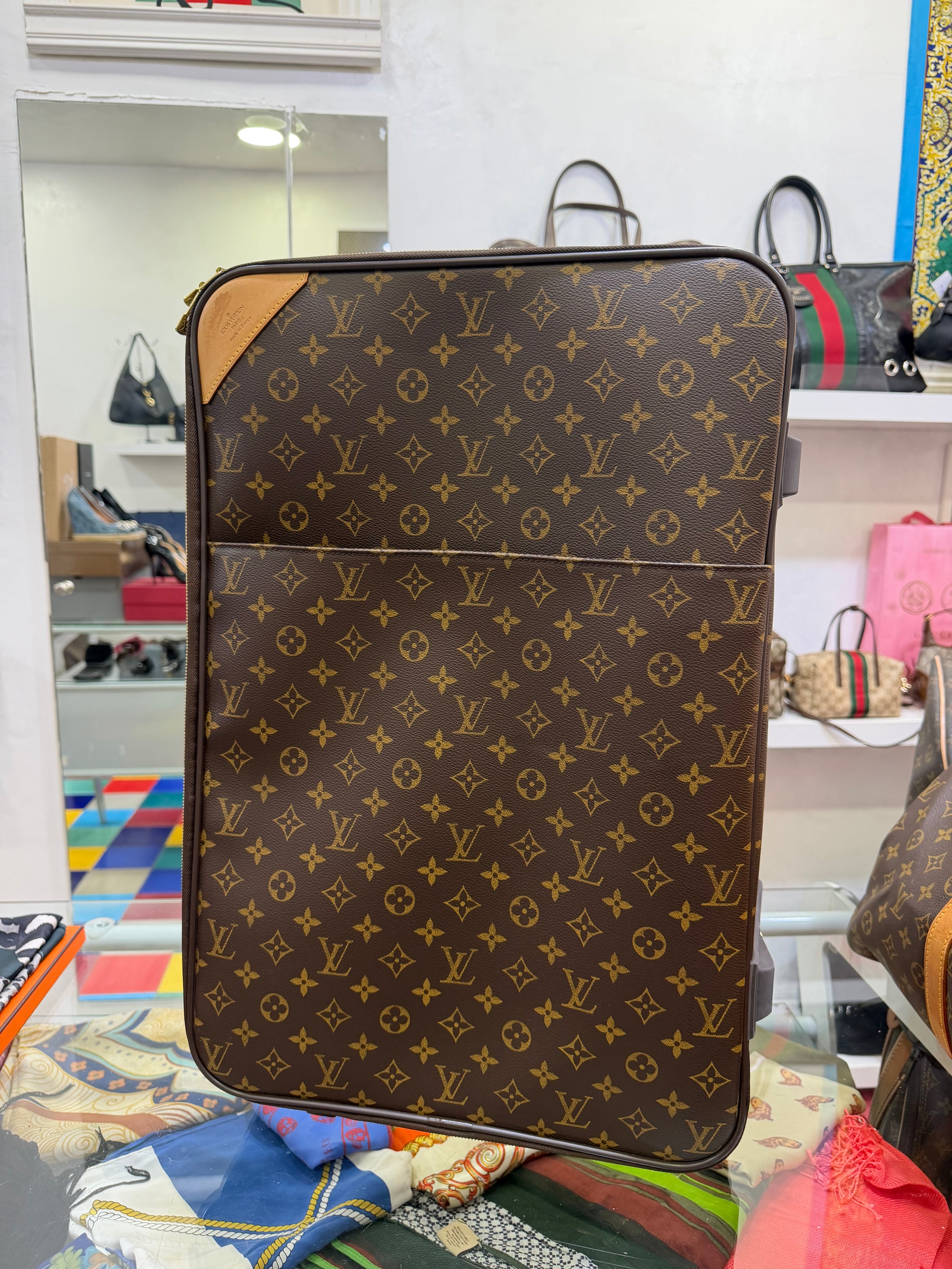 Louis Vuitton Pegase 55 Monogram