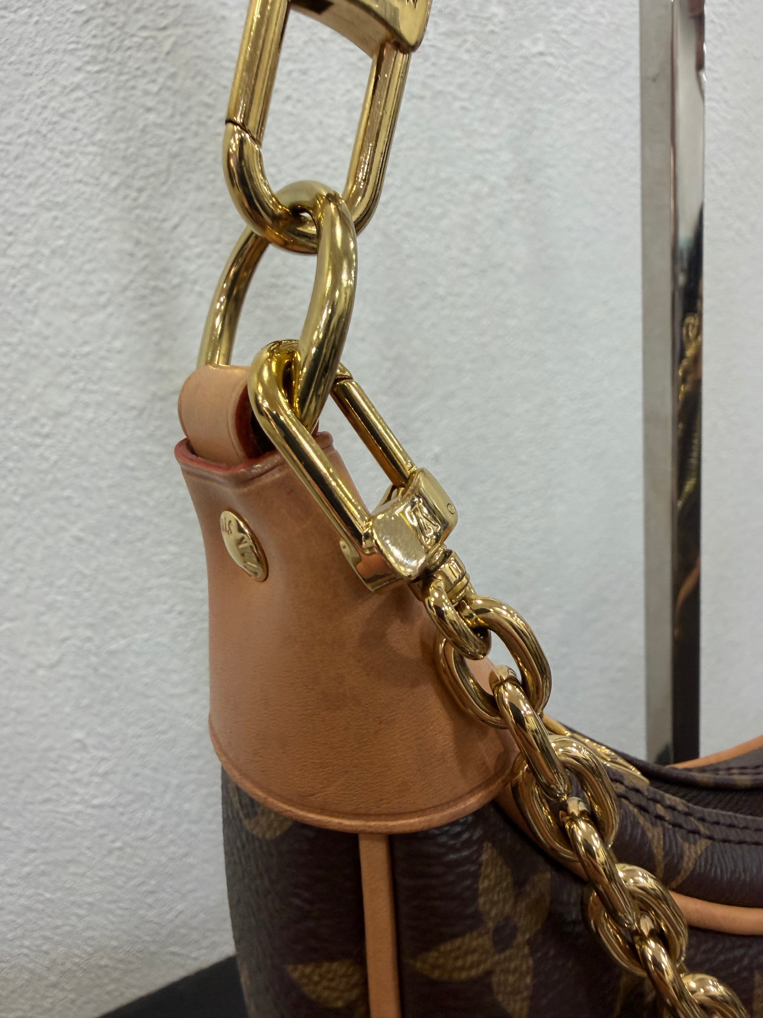 Louis vuitton Loop Monogram