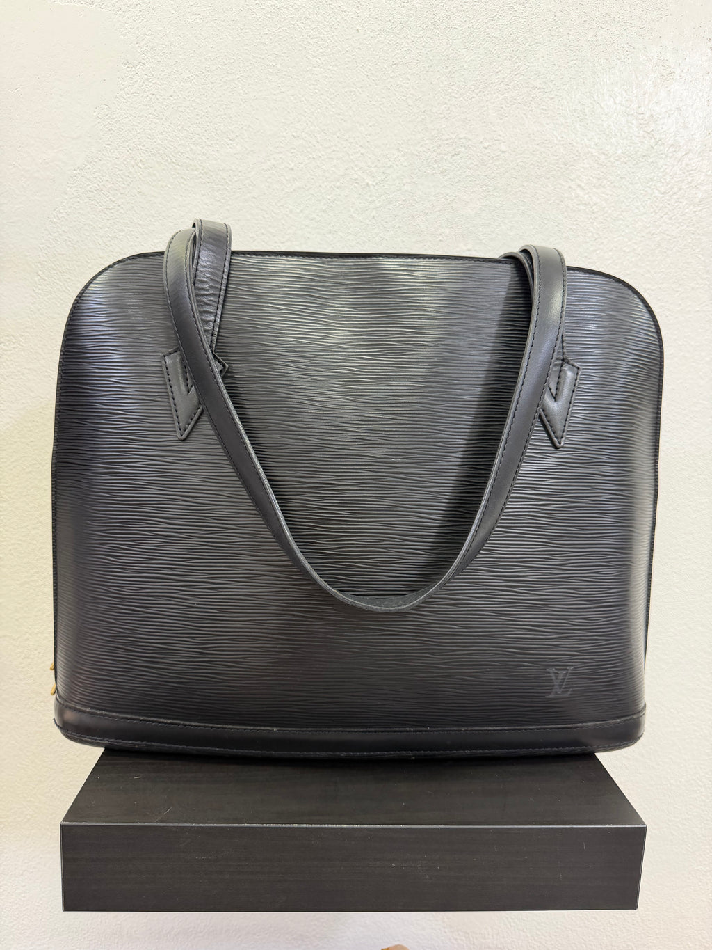Louis Vuitton Lussac Epi Nero