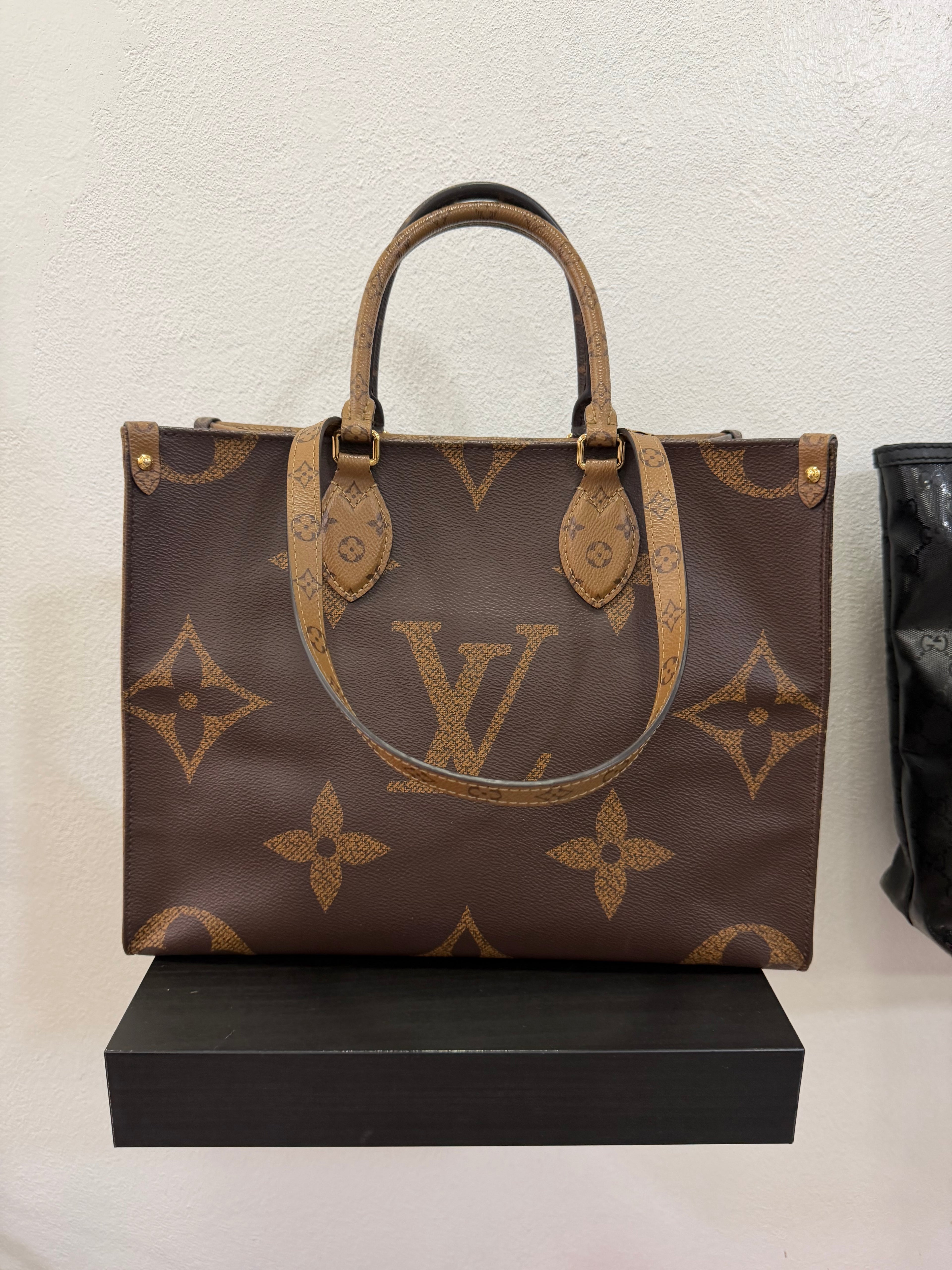 Louis Vuitton Onthego MM