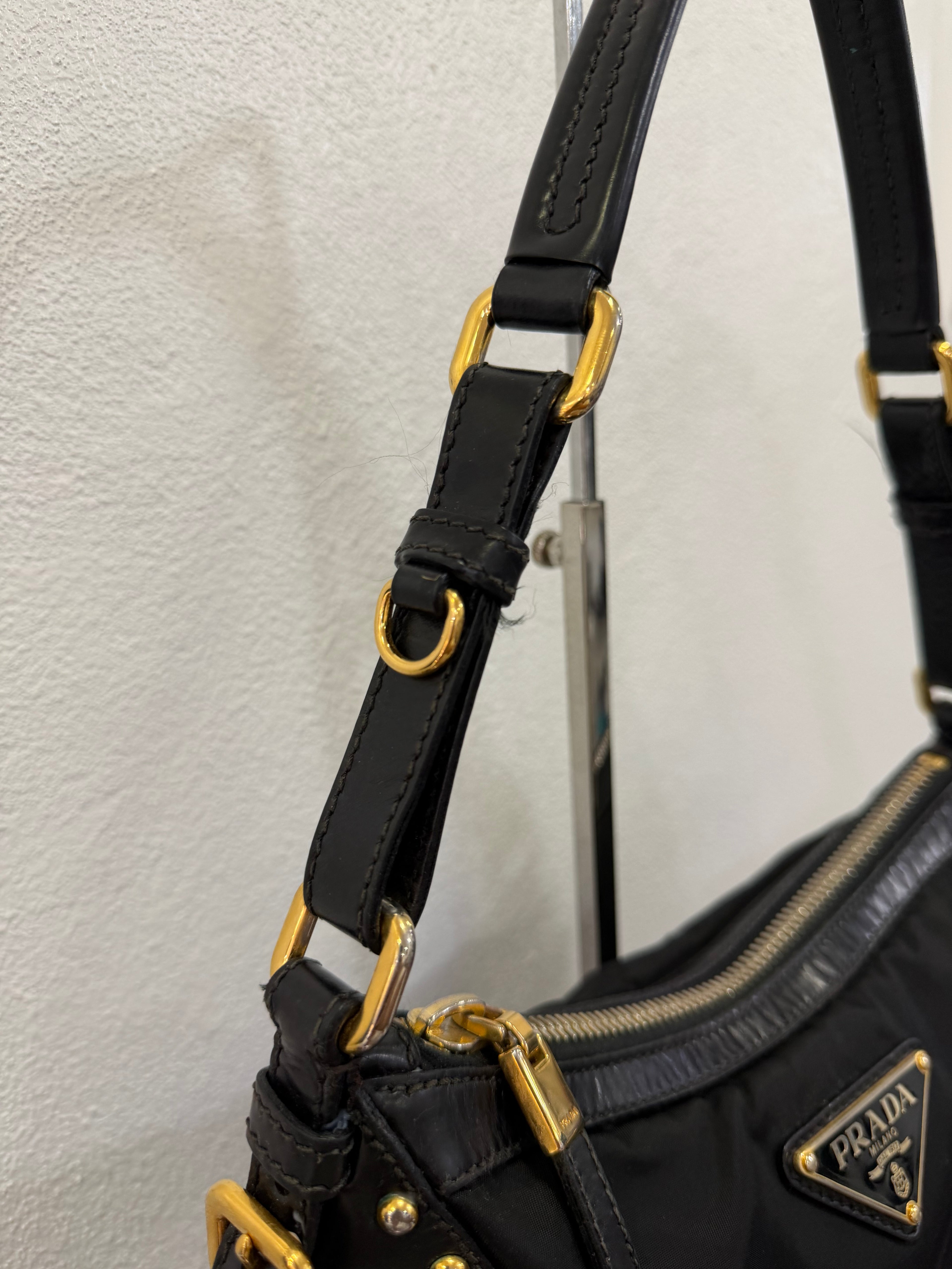 Prada Hobo Nylon e pelle spazzolata