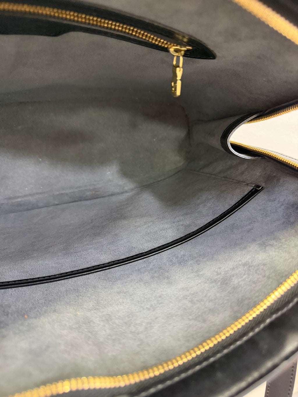 Louis Vuitton Lussac Epi Nero