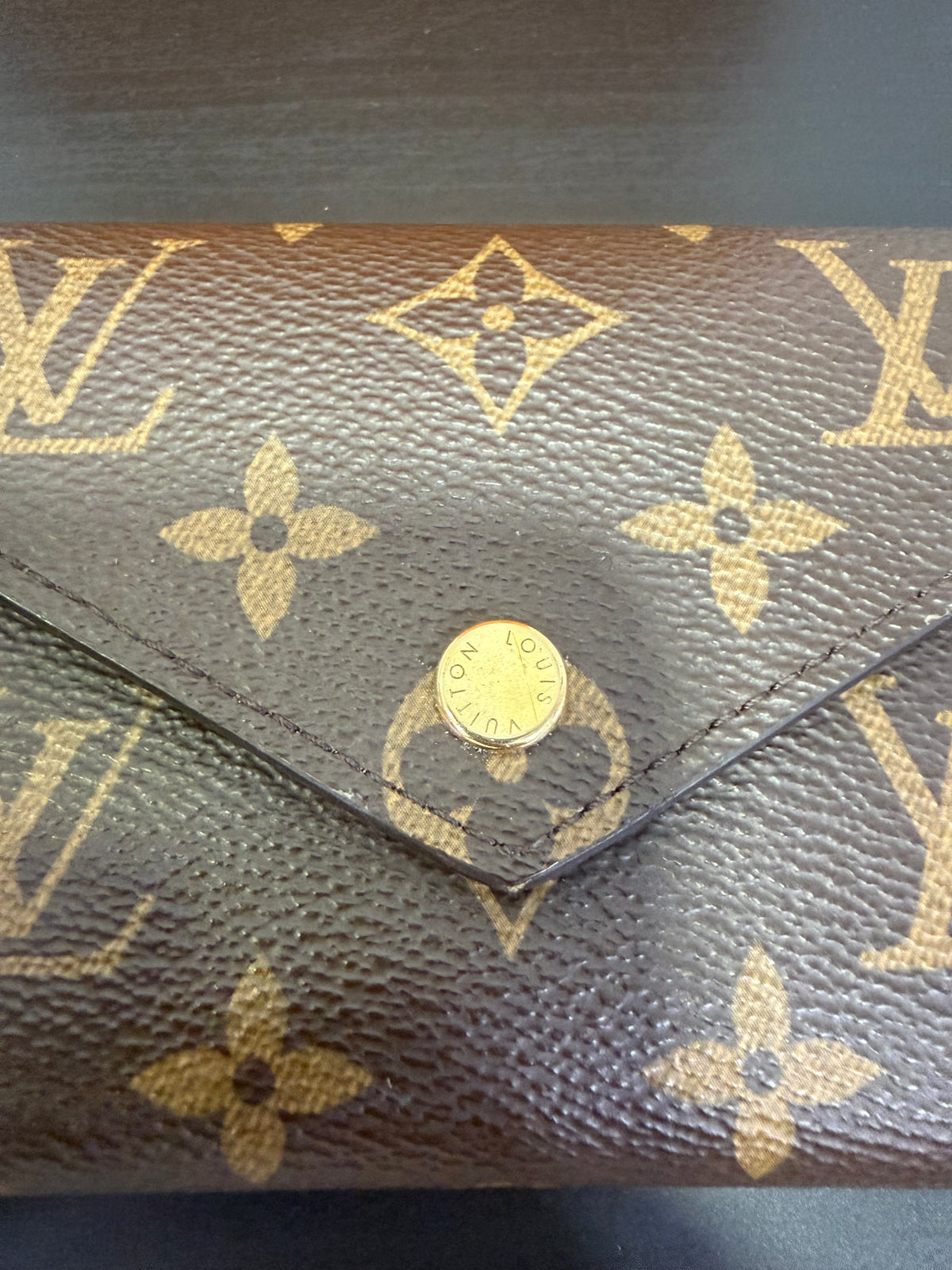 Louis Vuitton Portafogli Victorine Peonia