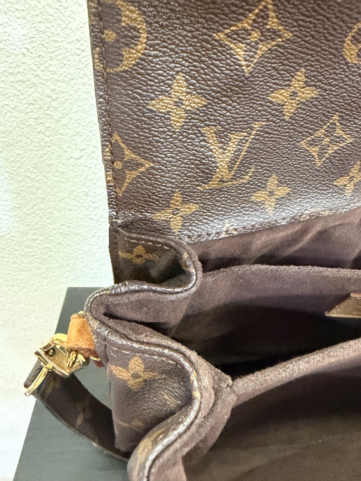 Louis Vuitton Metis Monogram