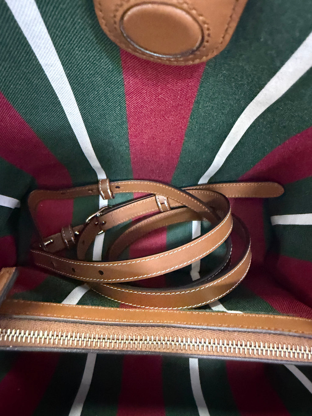 Gucci Emblem in tela GG Supreme