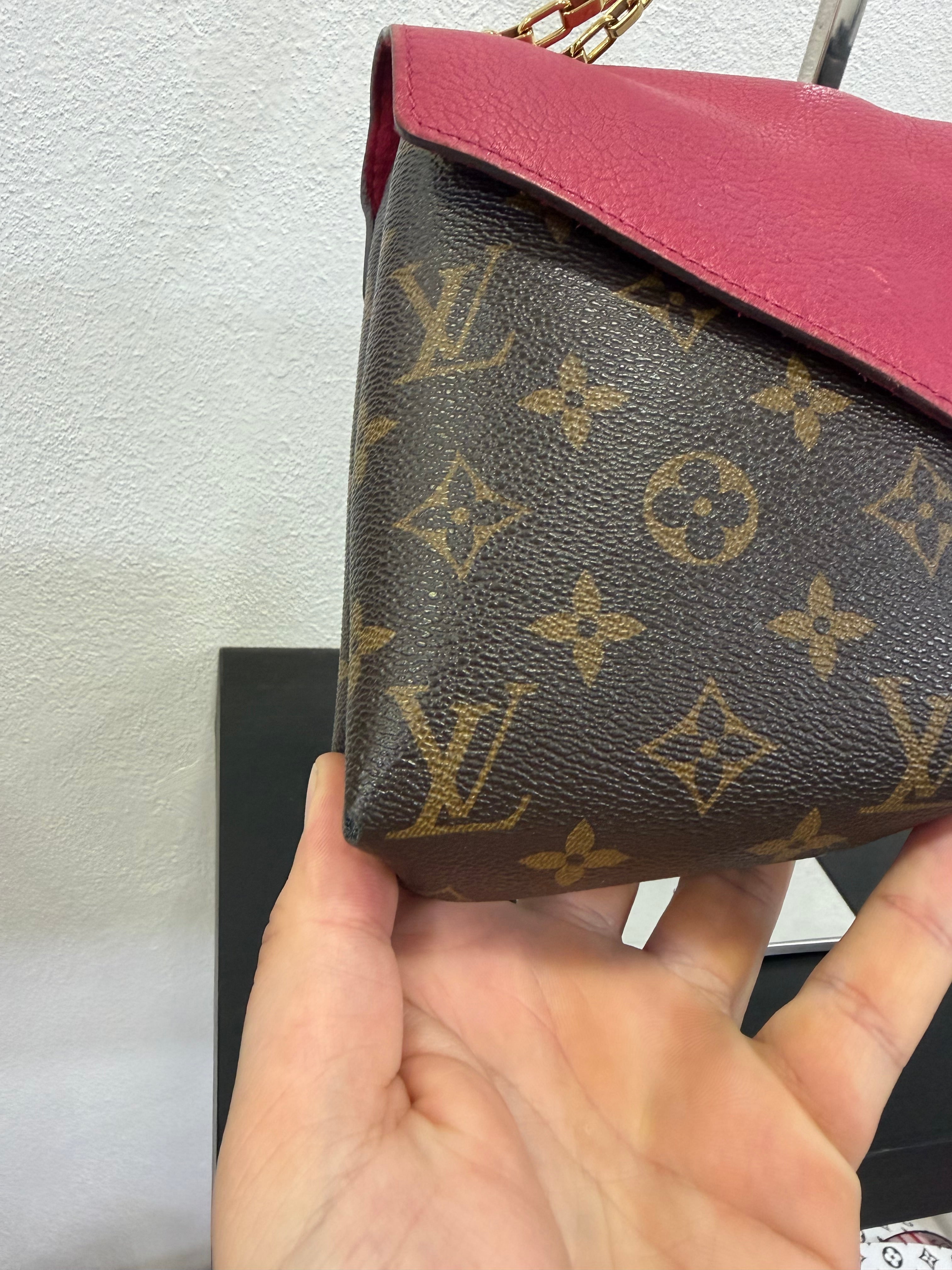 Louis vuitton Pallas Chain