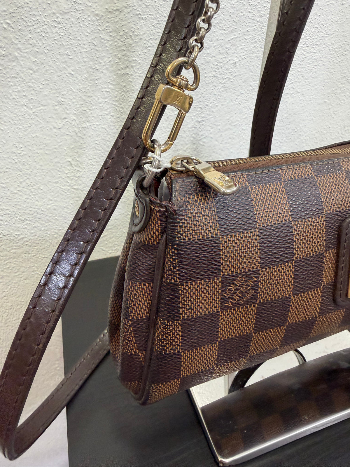 Louis Vuitton Pochette Eva Damier ebene