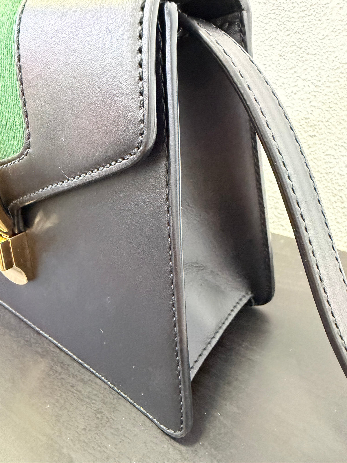 Gucci Sylvie Top Handle Con tracolla