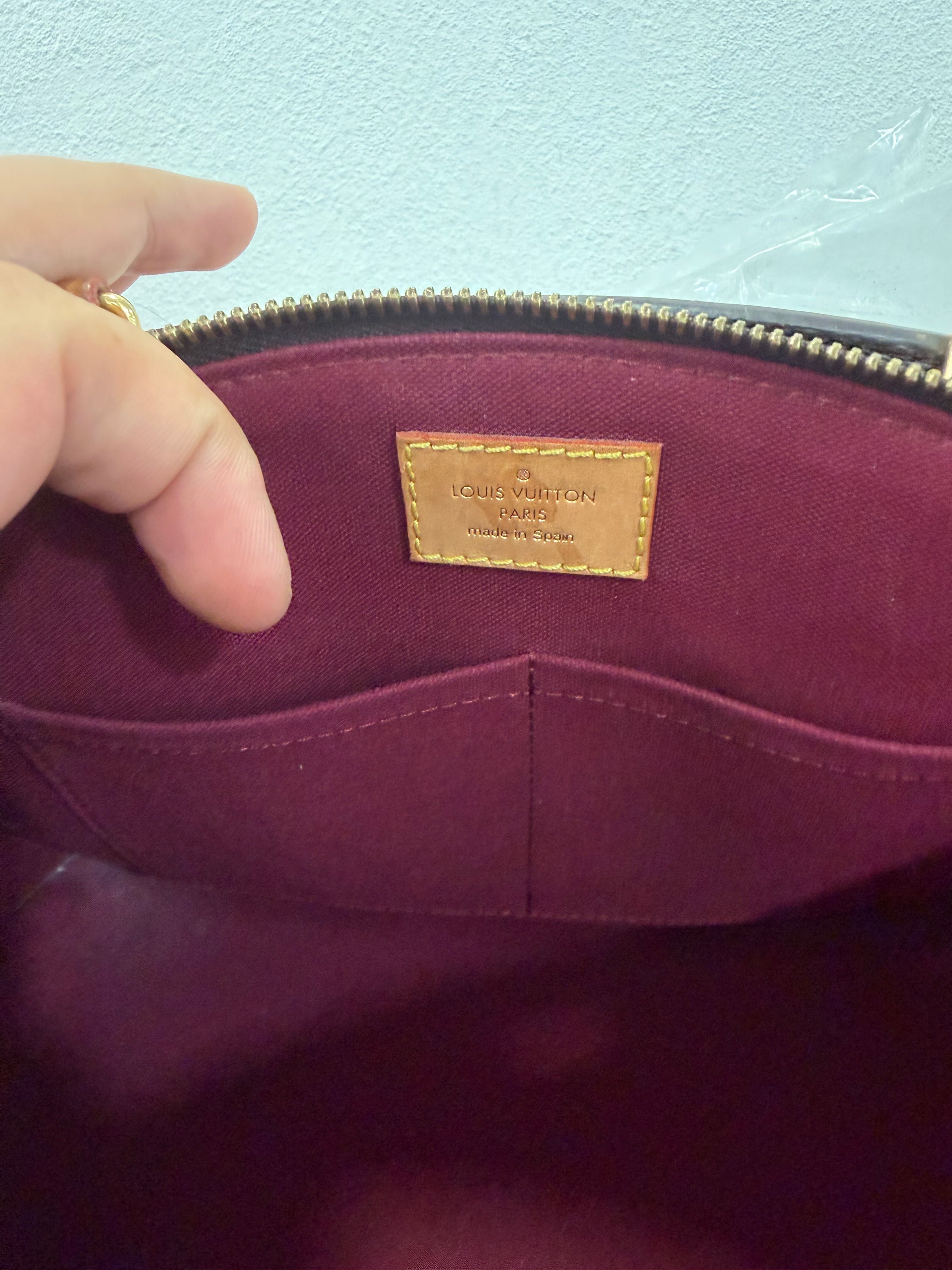 Louis Vuitton Petit Palais Monogram