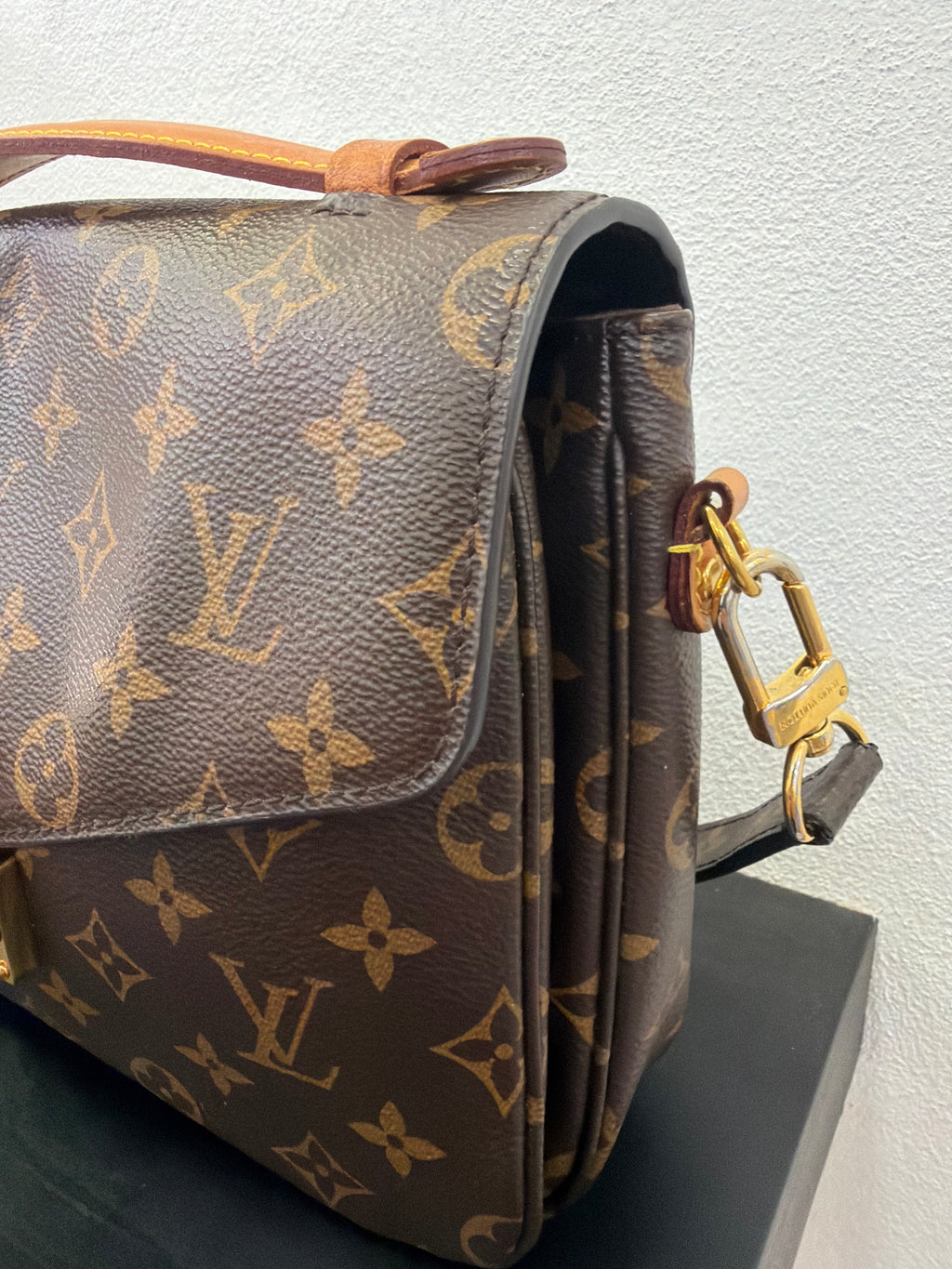 Louis Vuitton Metis Monogram