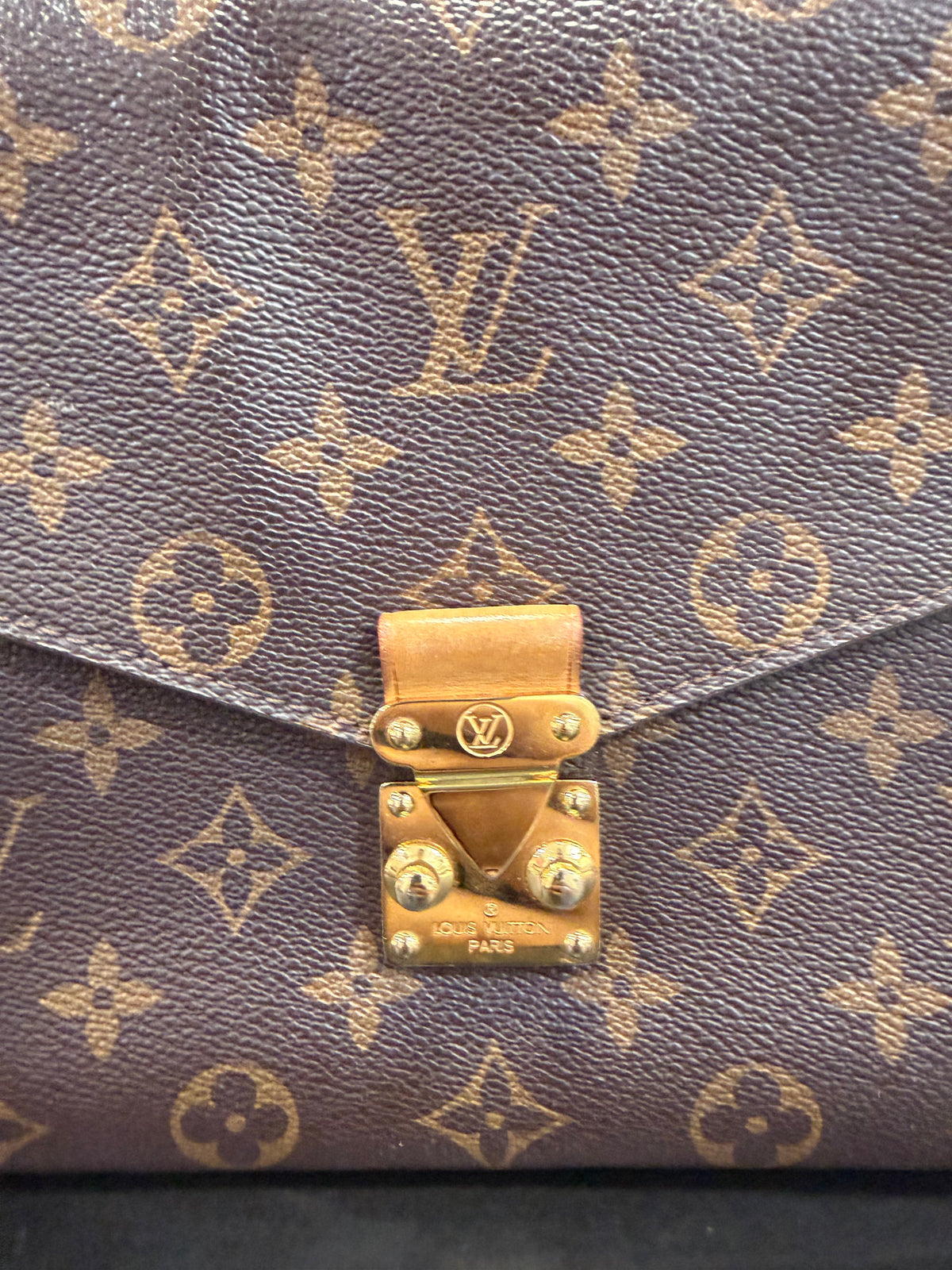 Louis Vuitton Metis Monogram