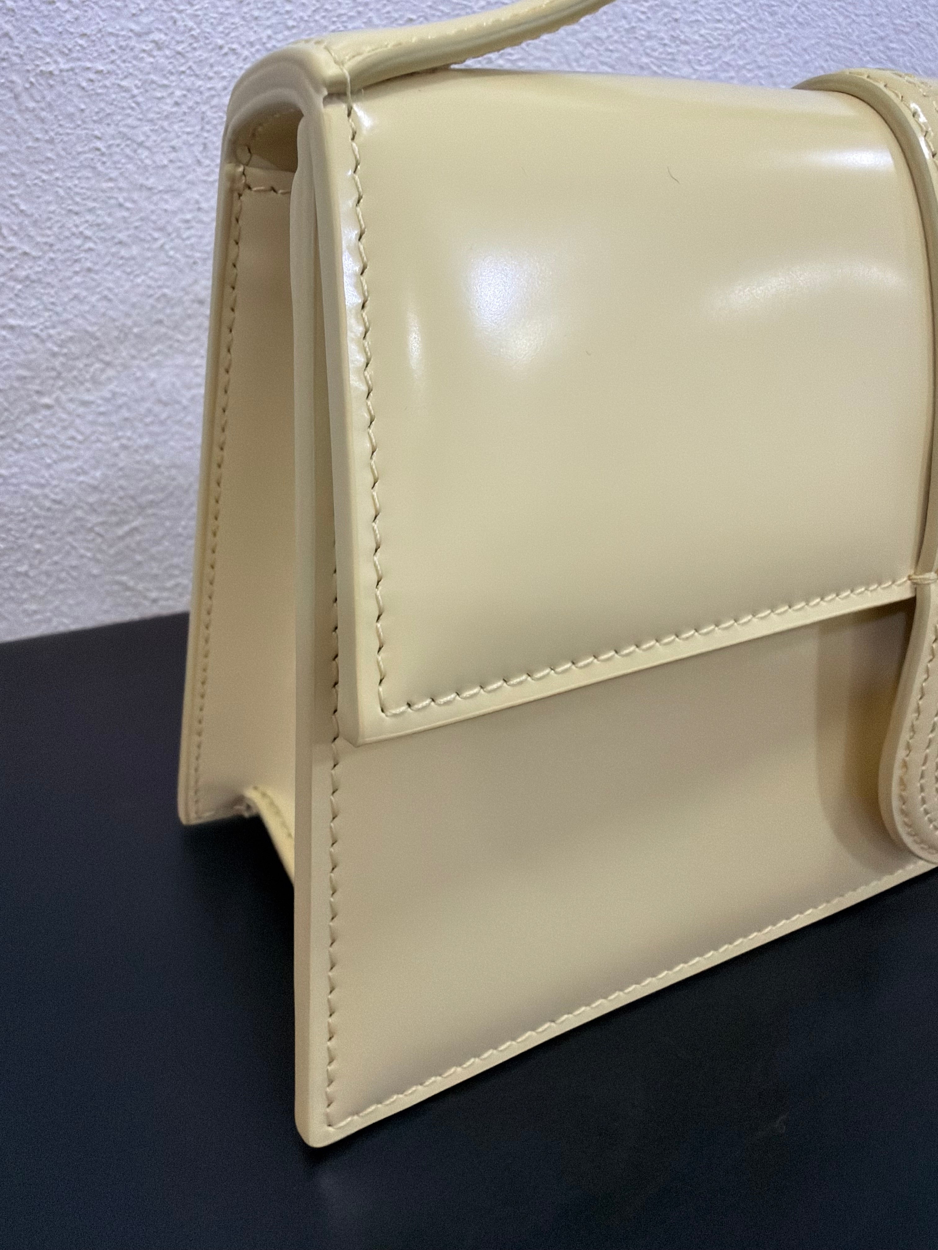 Jacquemus Le Grand Bambino Burro