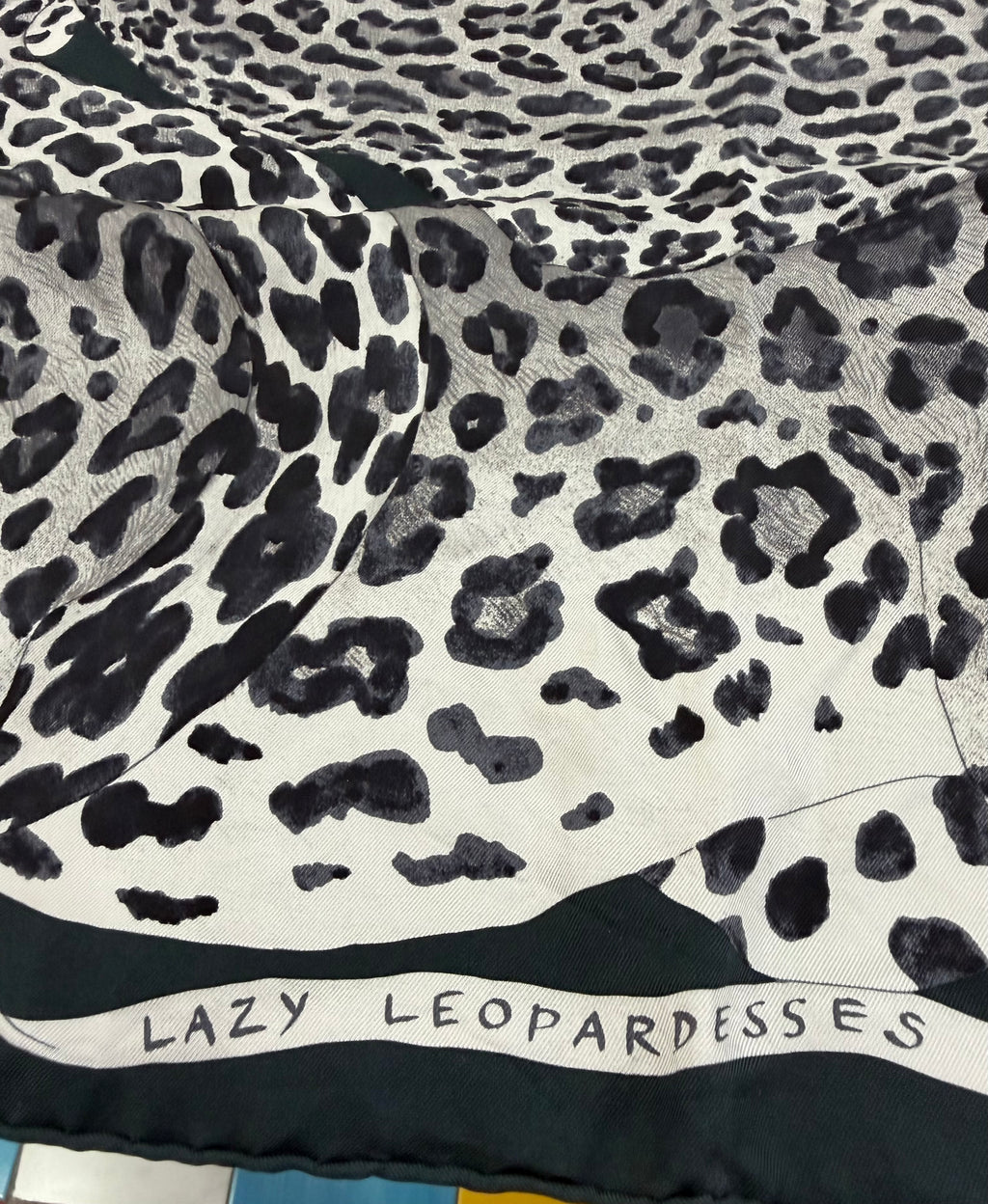 Hermès Carré 90 Lazy Leopardesses