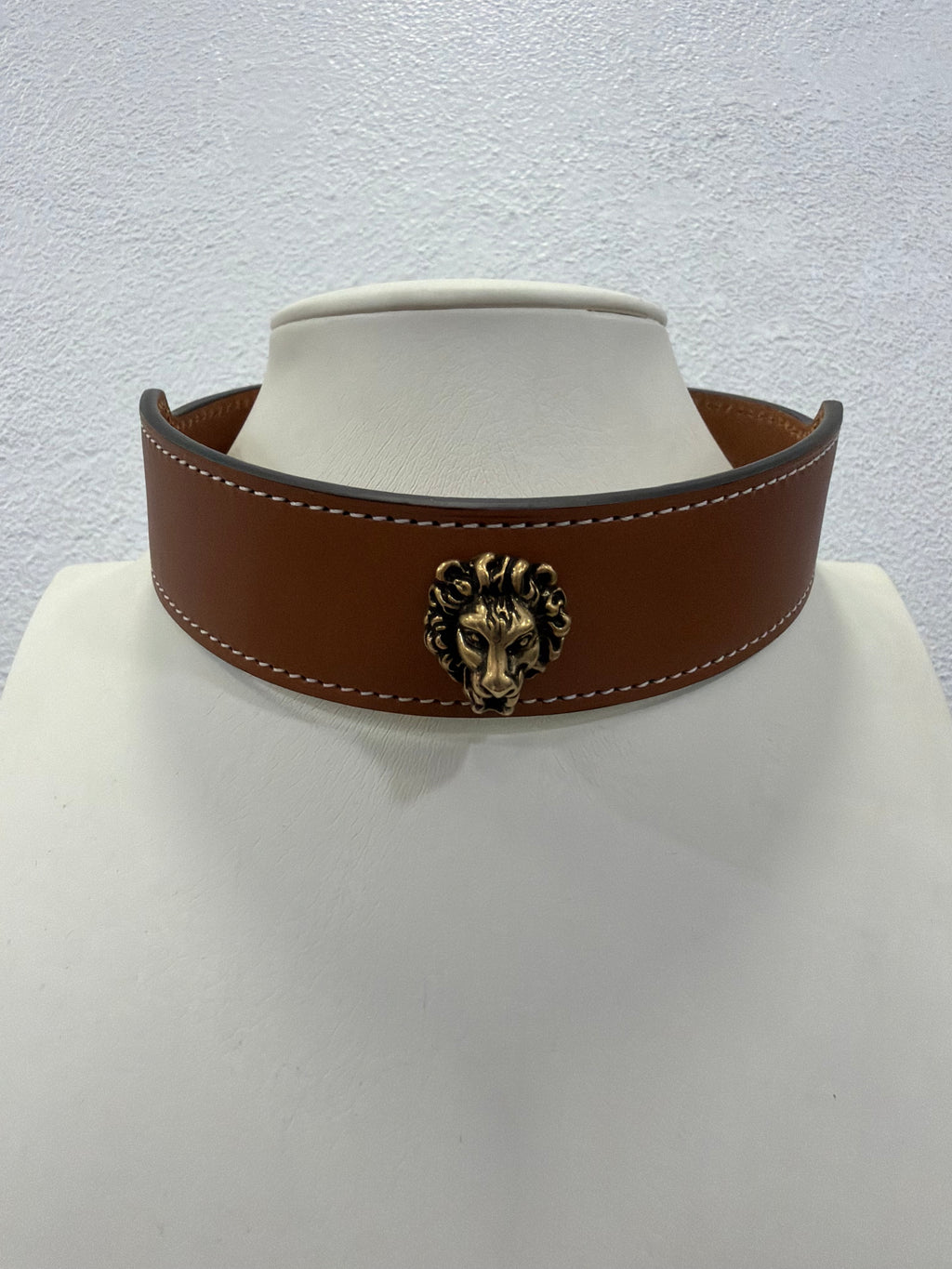 Gucci Chocker in pelle cuoio con leone