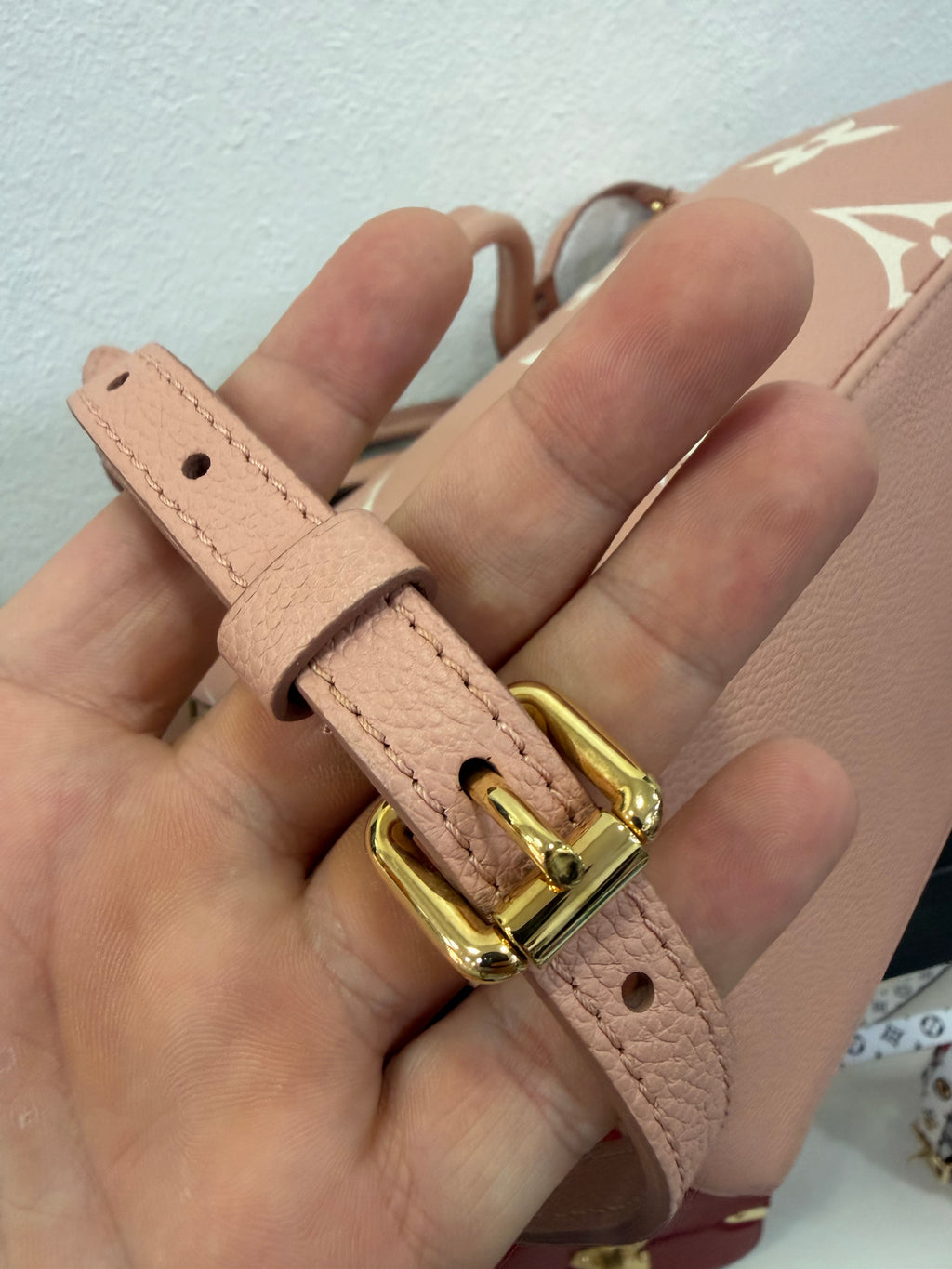 Louis Vuitton Petit Palais Empreinte rosa