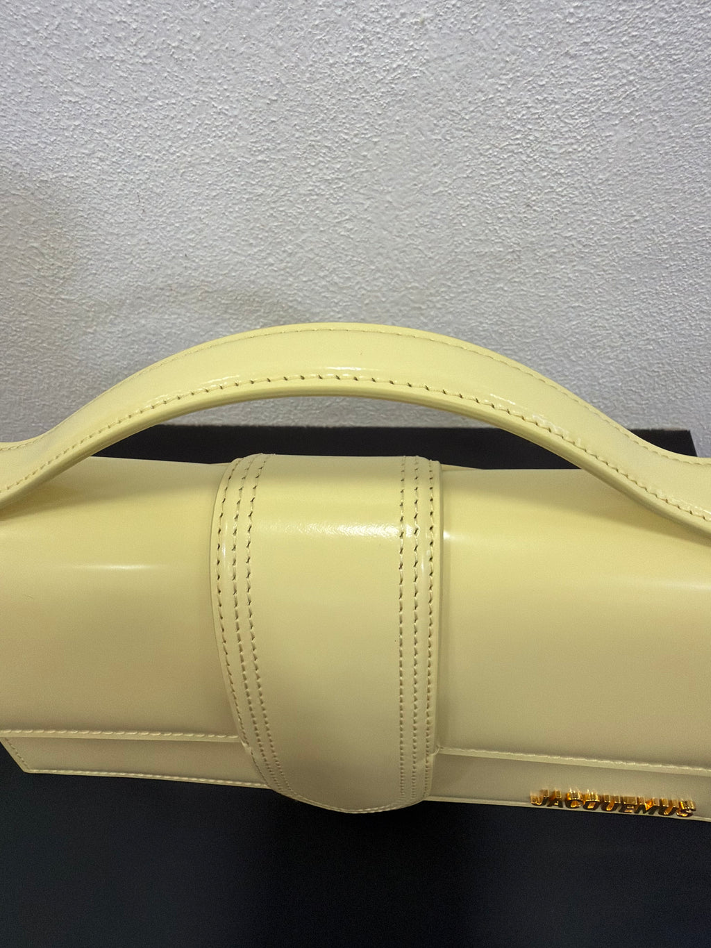 Jacquemus Le Grand Bambino Burro