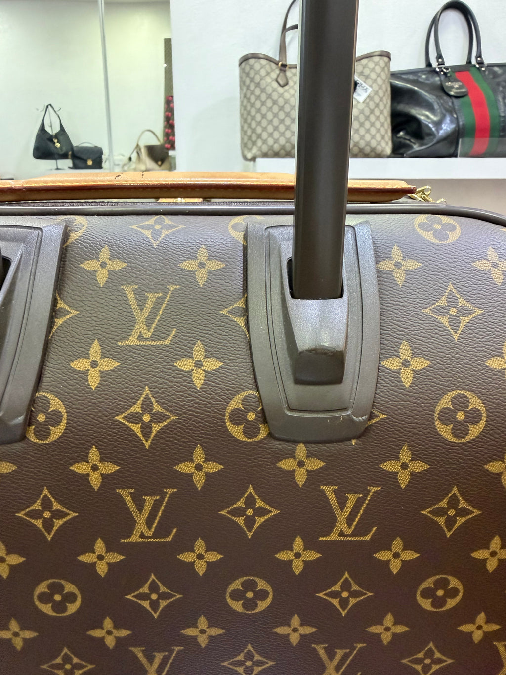 Louis Vuitton Pegase 55 Monogram
