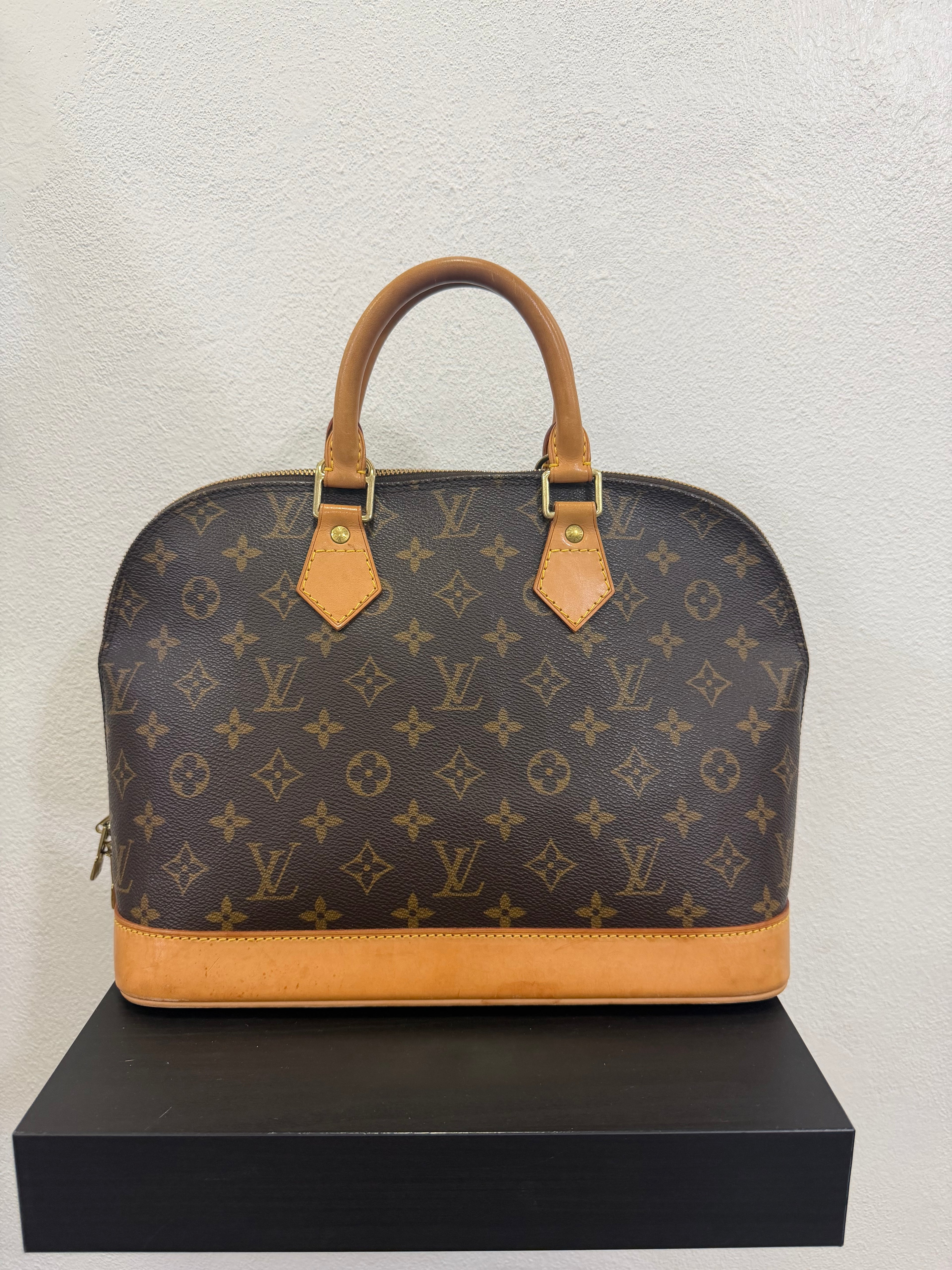 Louis Vuitton Alma PM