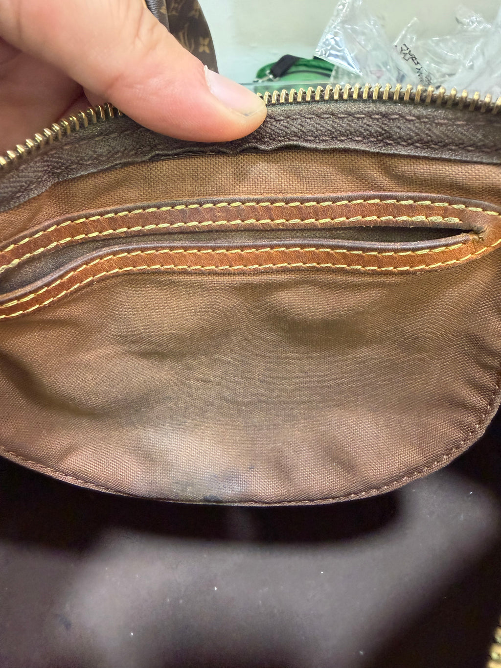 Louis Vuitton Speedy 30