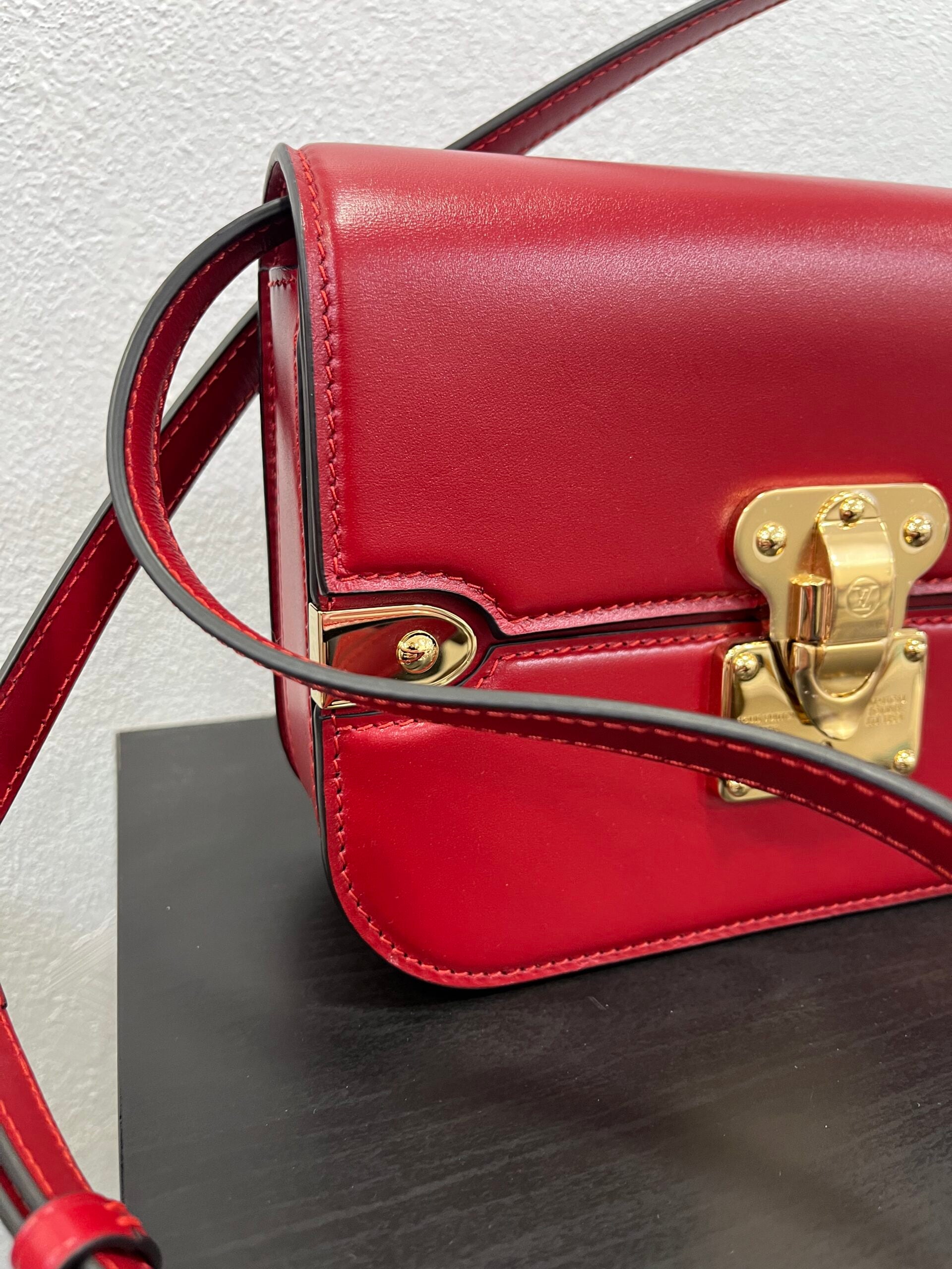 Louis Vuitton Orsay MM Rouge