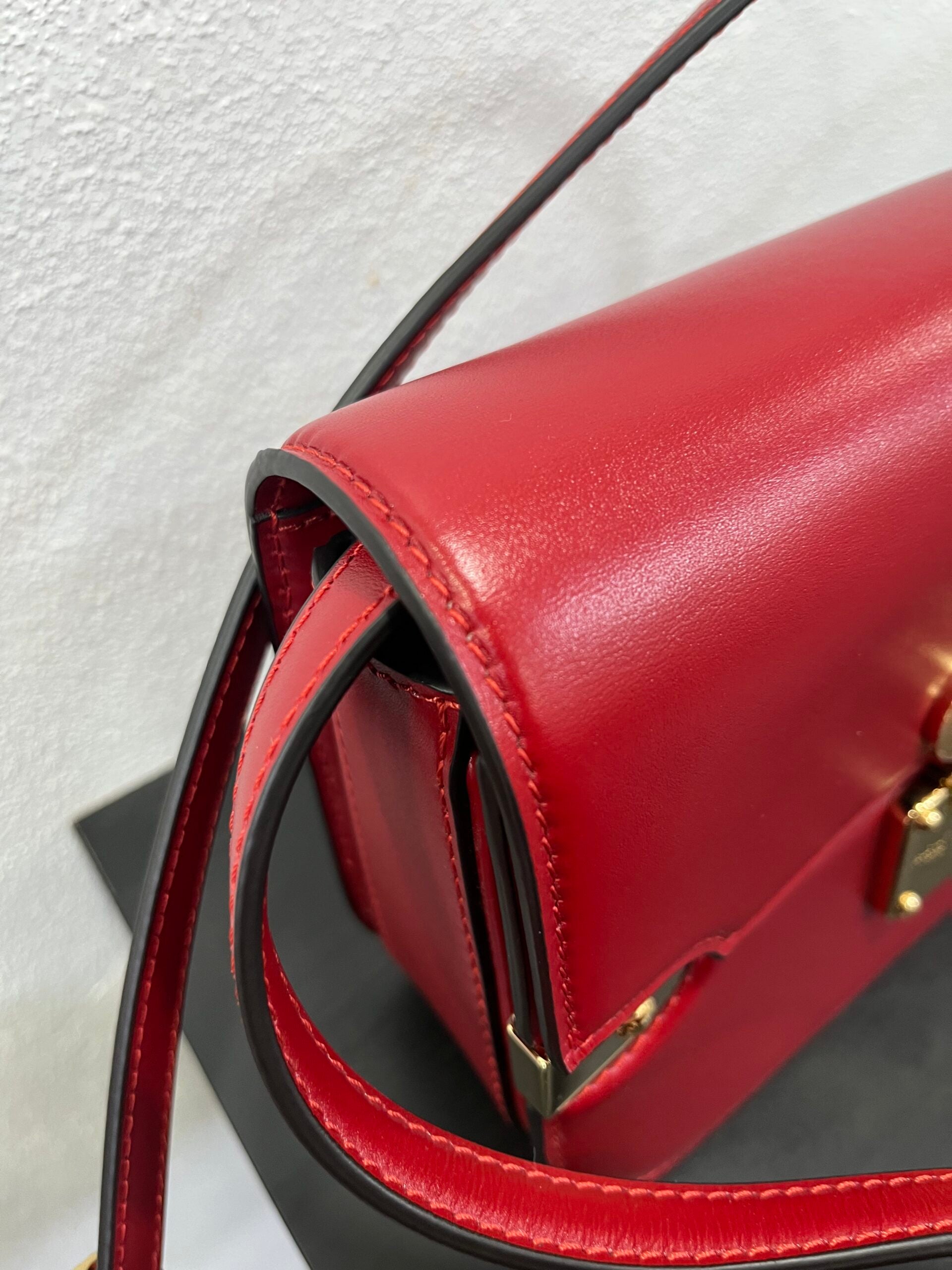 Louis Vuitton Orsay MM Rouge