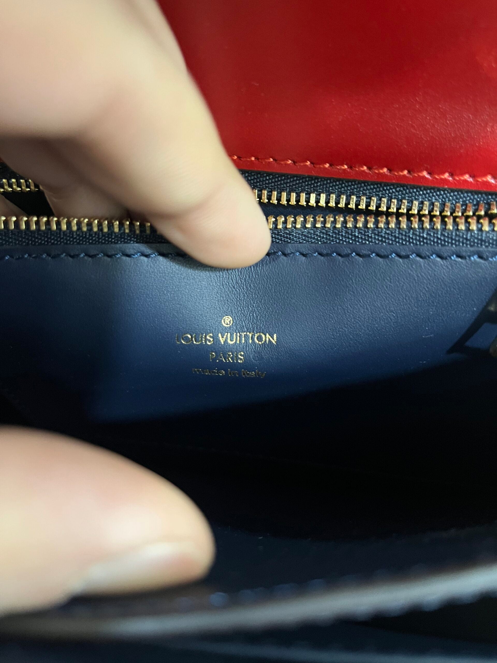 Louis Vuitton Orsay MM Rouge