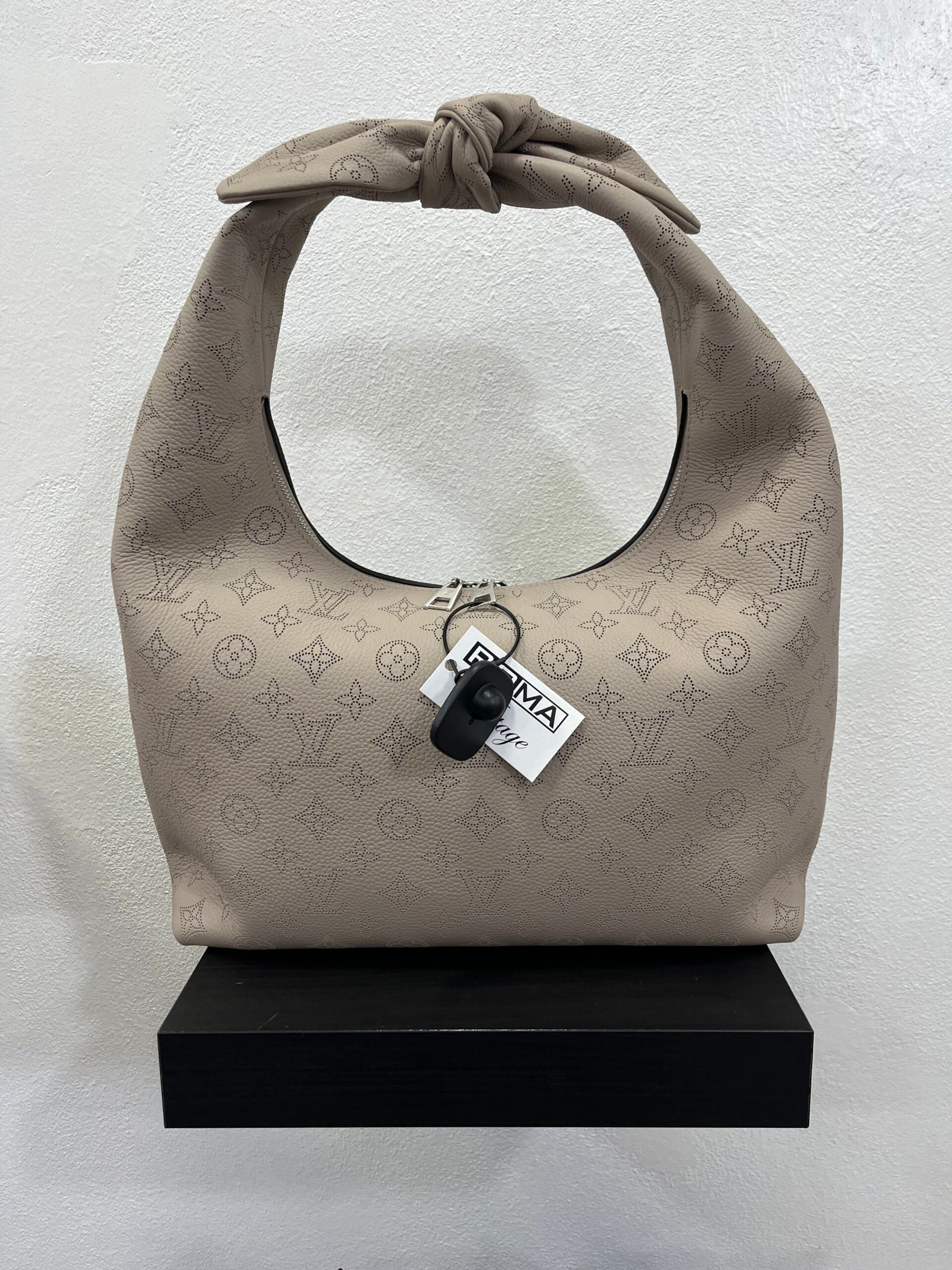 Louis Vuitton Why Knott MM Mahina