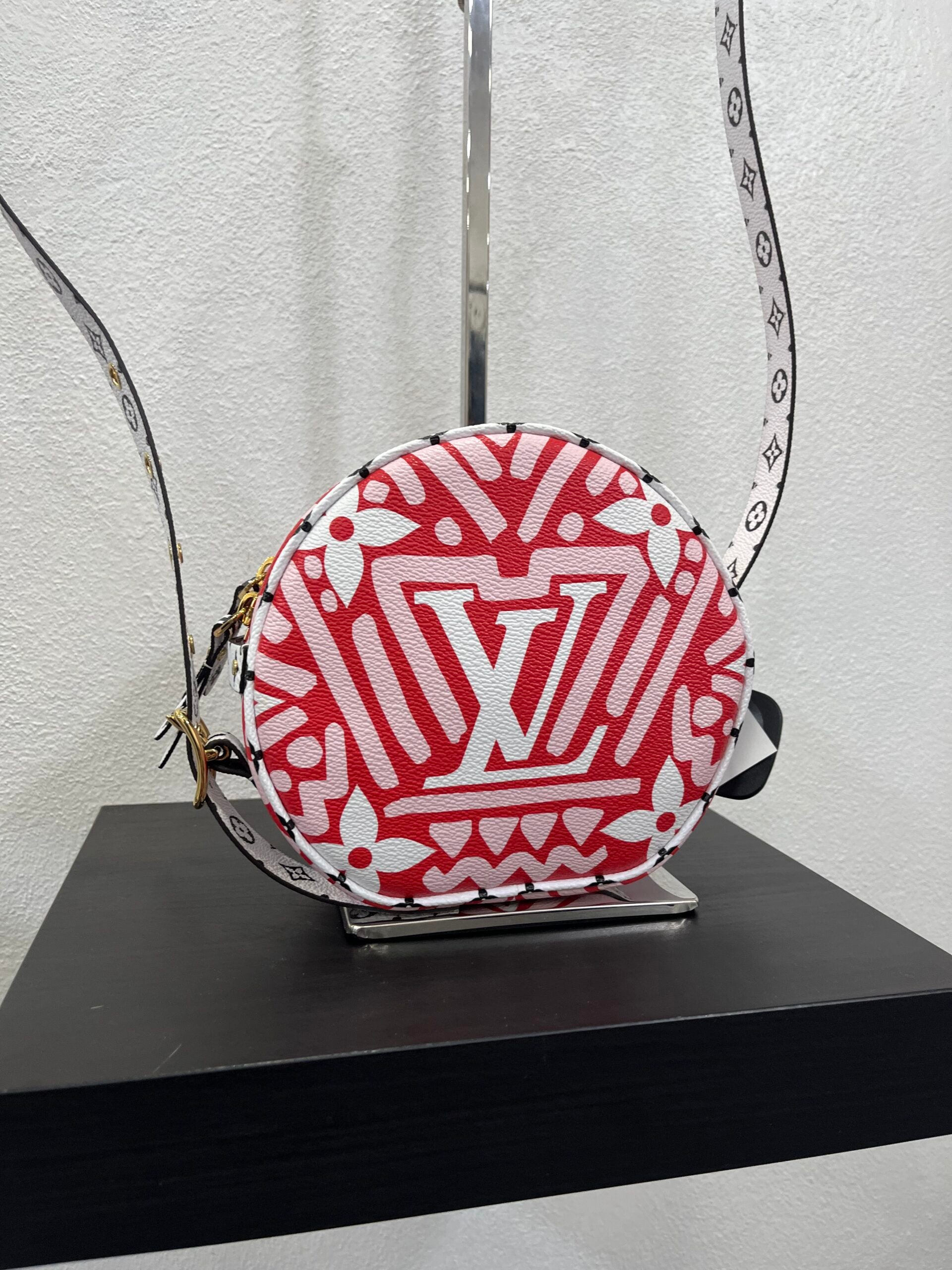 Louis Vuitton Boite Chapeau Crafty Limited Edition