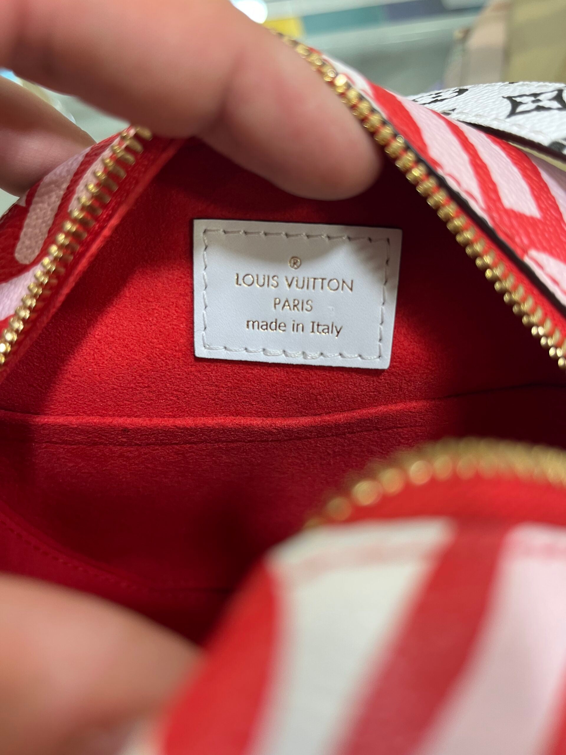 Louis Vuitton Boite Chapeau Crafty Limited Edition