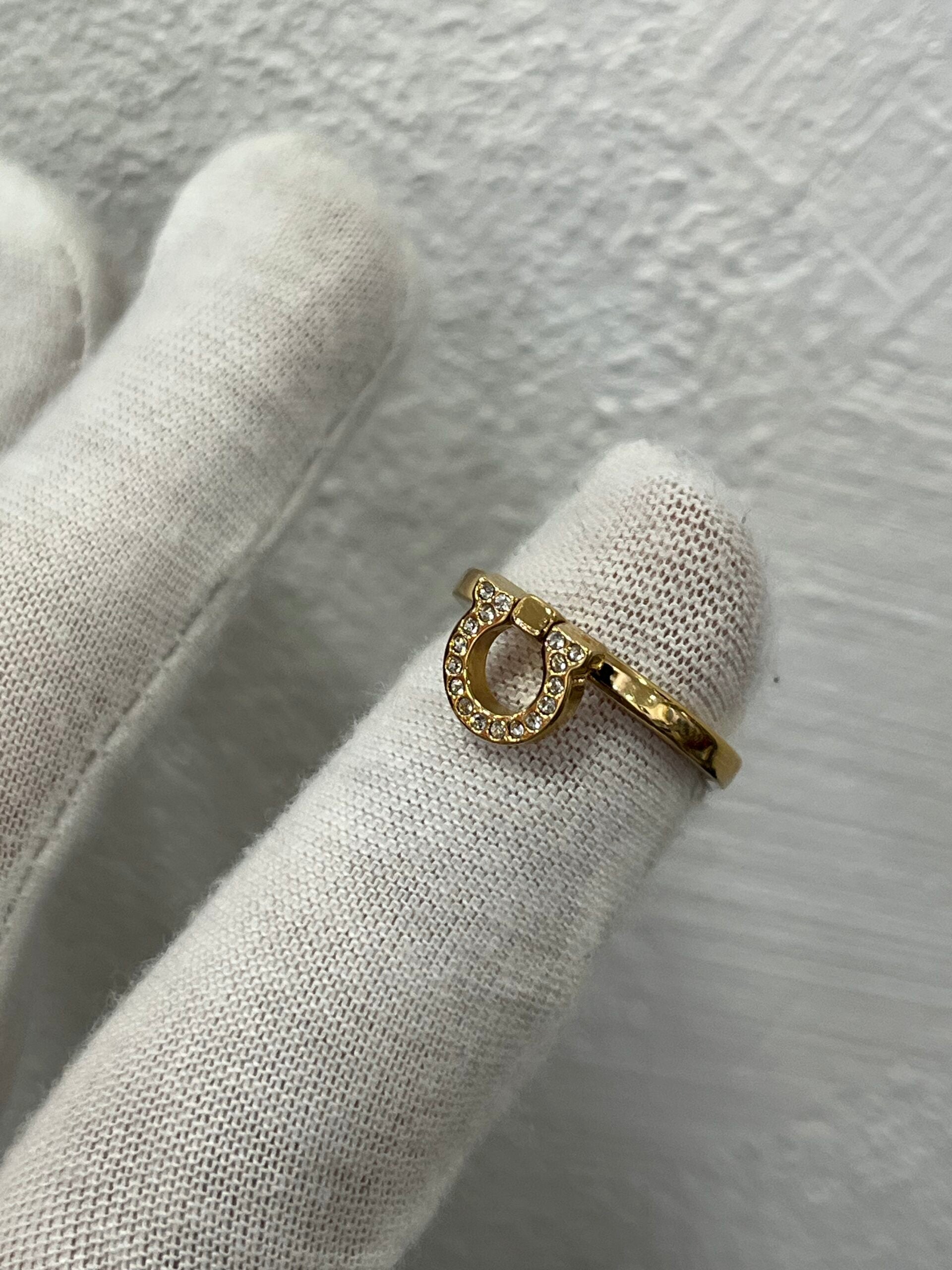 Ferragamo Anello Gancini con strass